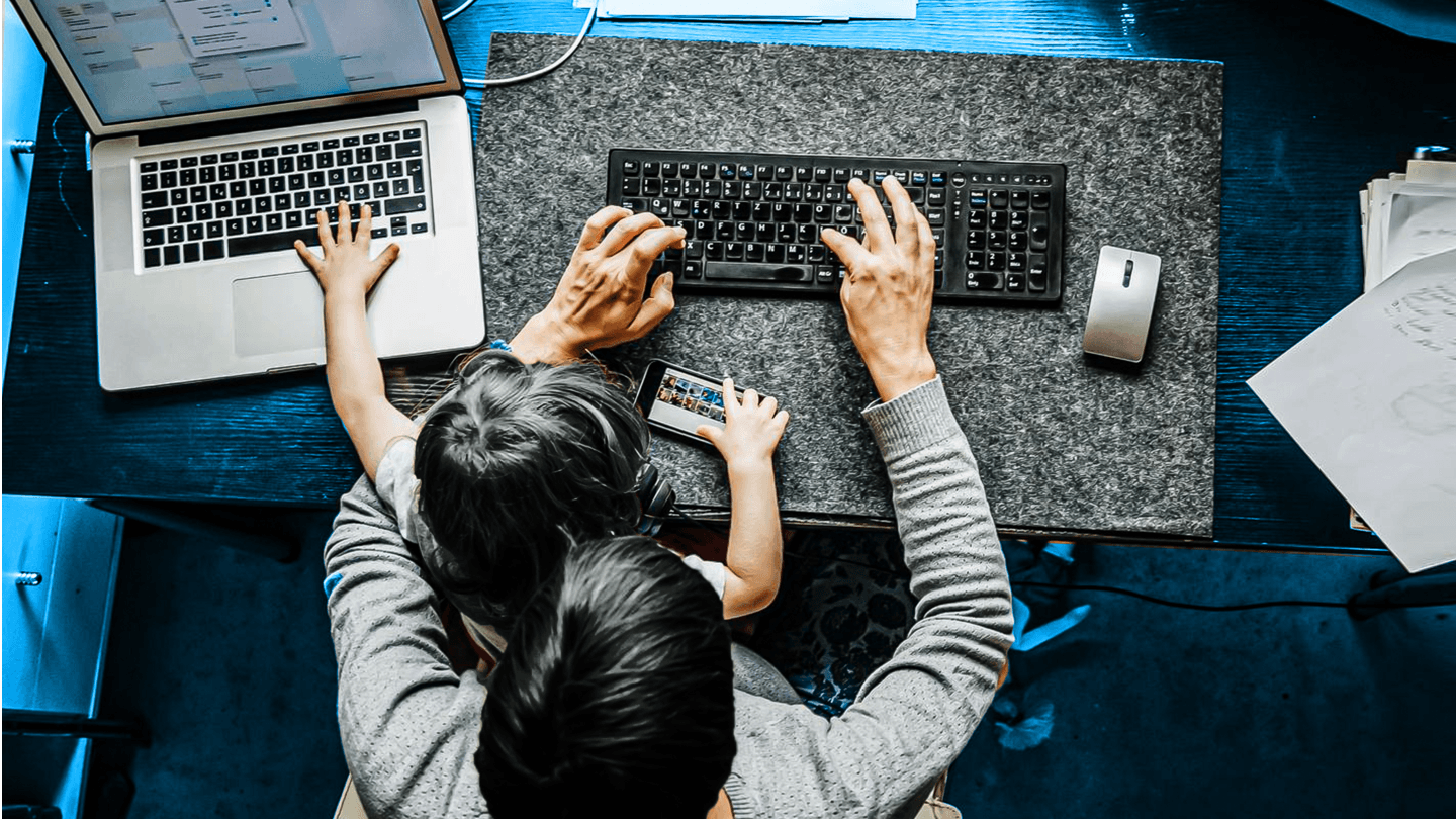 WFH: Cara menyeimbangkan pekerjaan kantor dan tugas sebagai orang tua