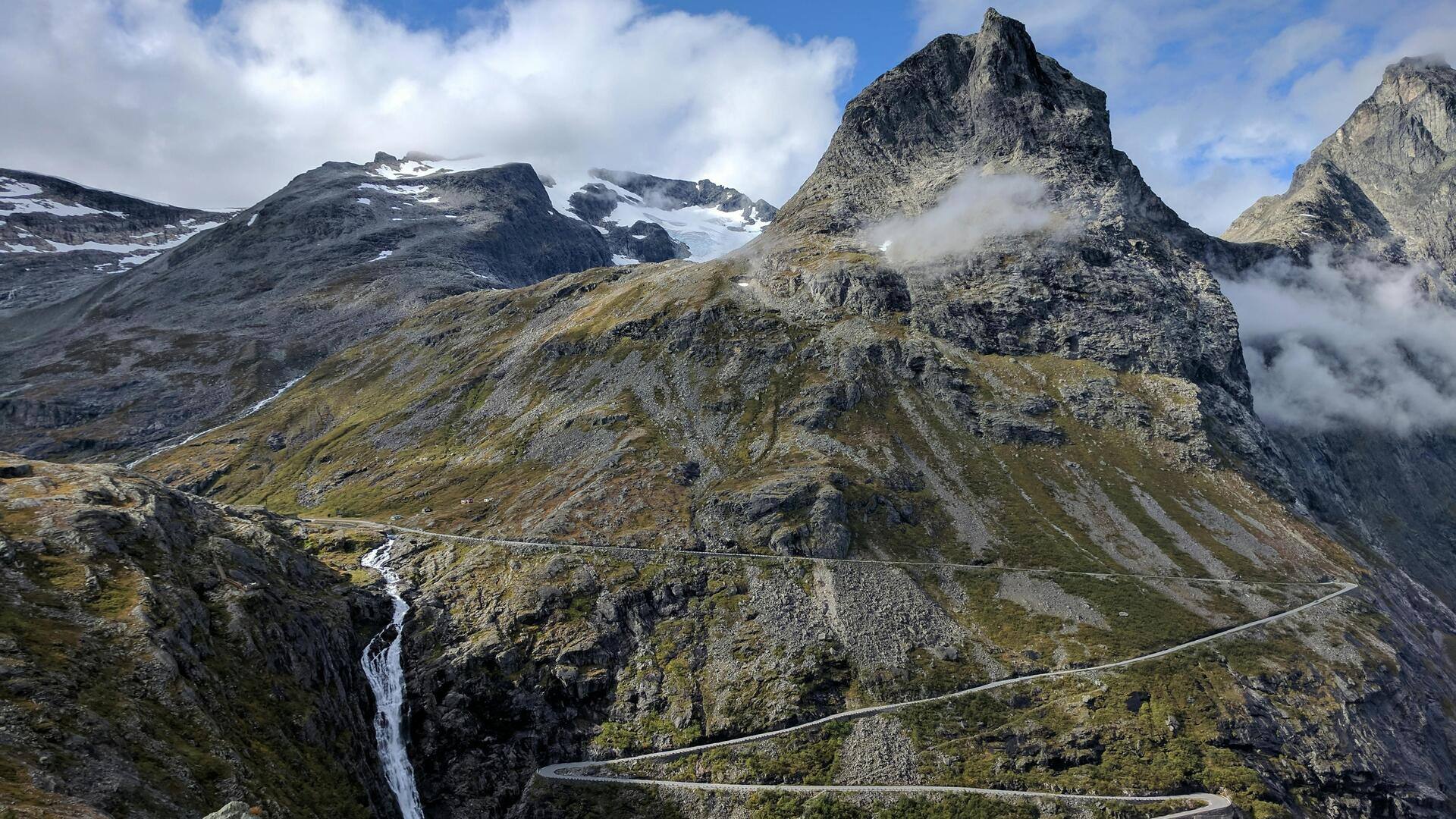 Lima Rute Terindah untuk Menjelajahi Fjord Norwegia