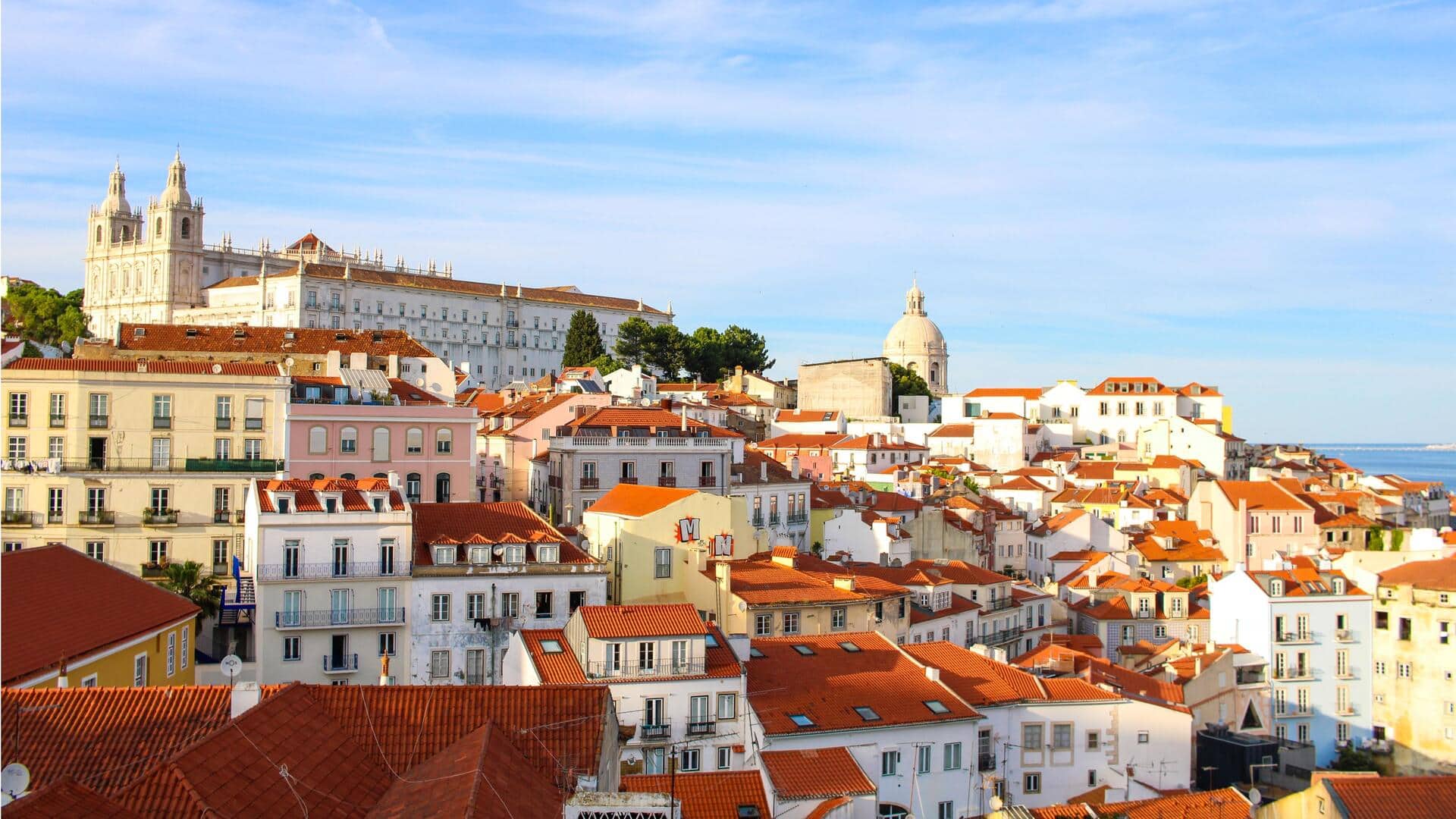 Arsitektur Pastel Lisbon: Foto yang Harus Anda Ambil