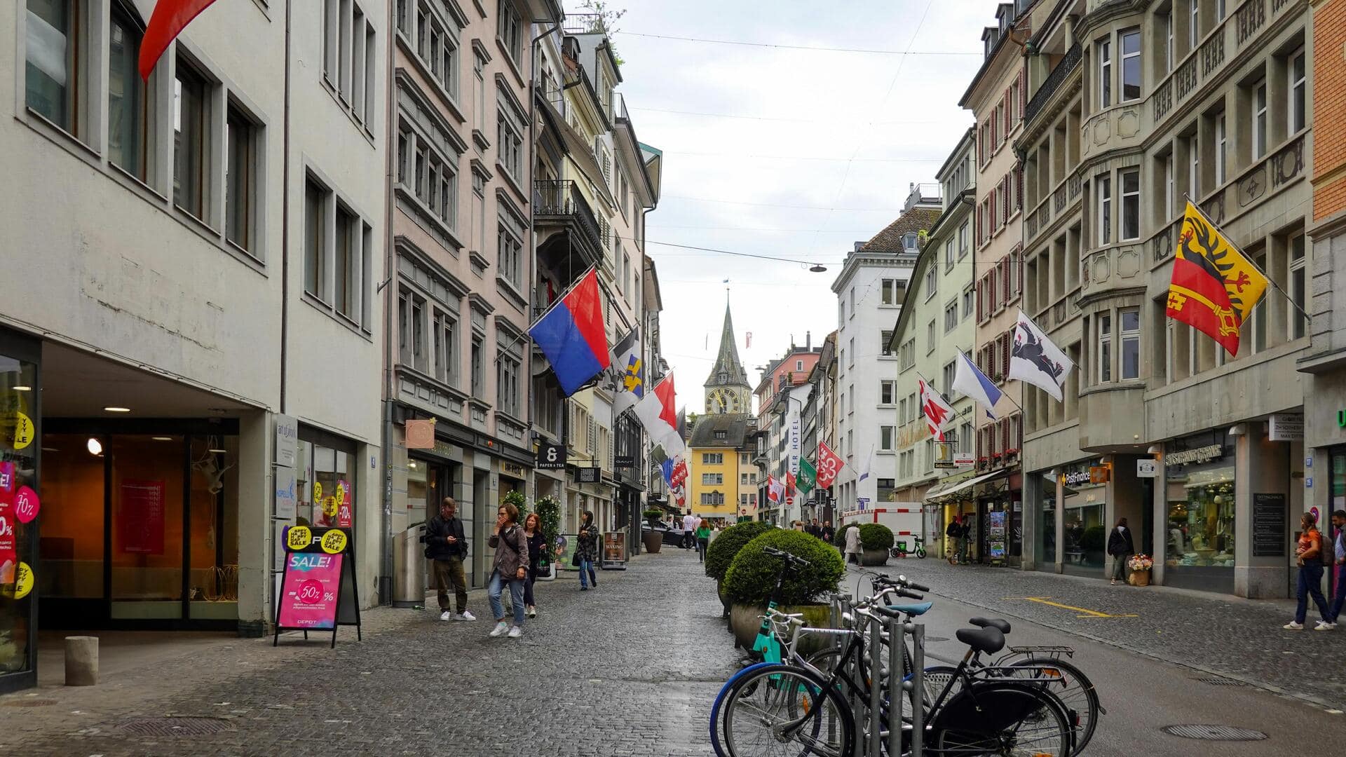 Menjelajahi Jalan Berbatu Zurich yang Abadi