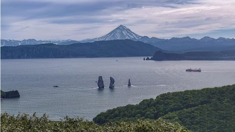 Keajaiban Geotermal: Lima Lokasi Unik di Dunia