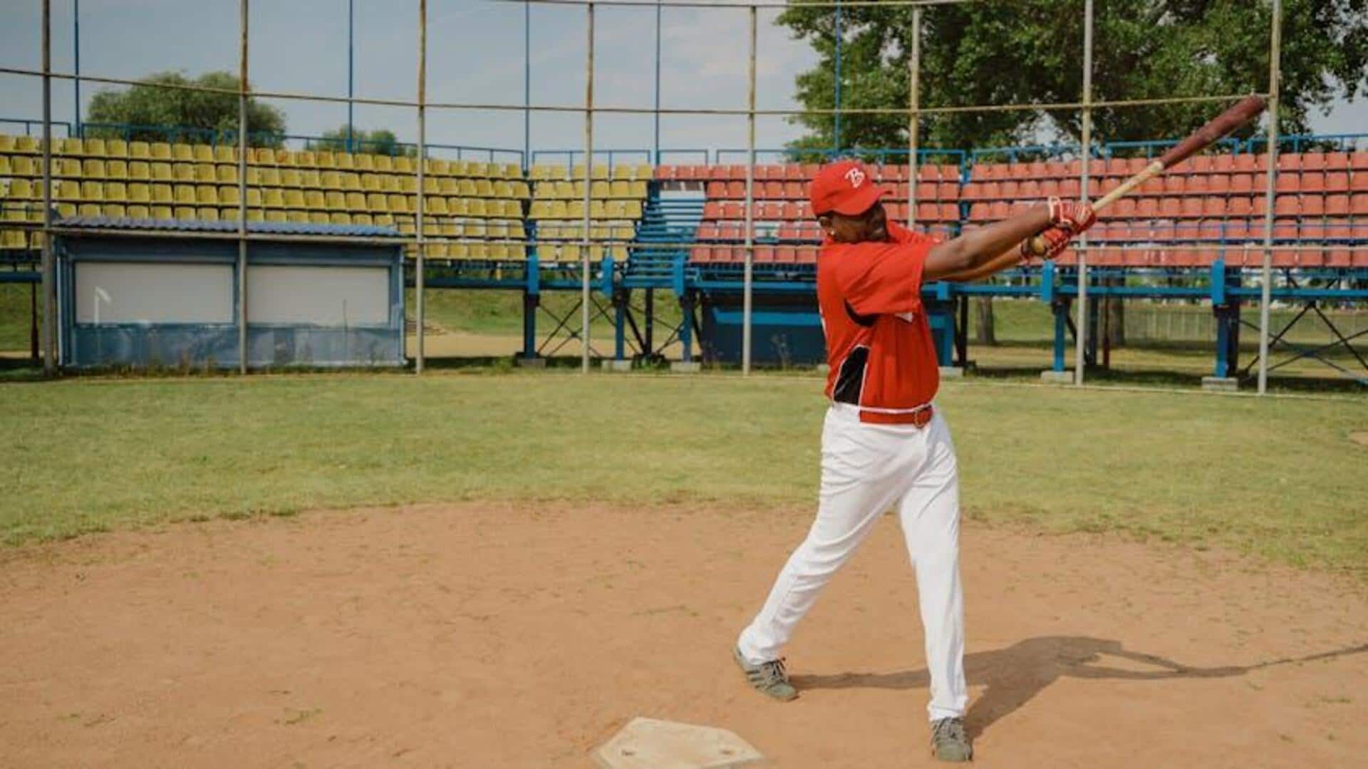 Ritual unik di balik lemparan pertama dalam baseball