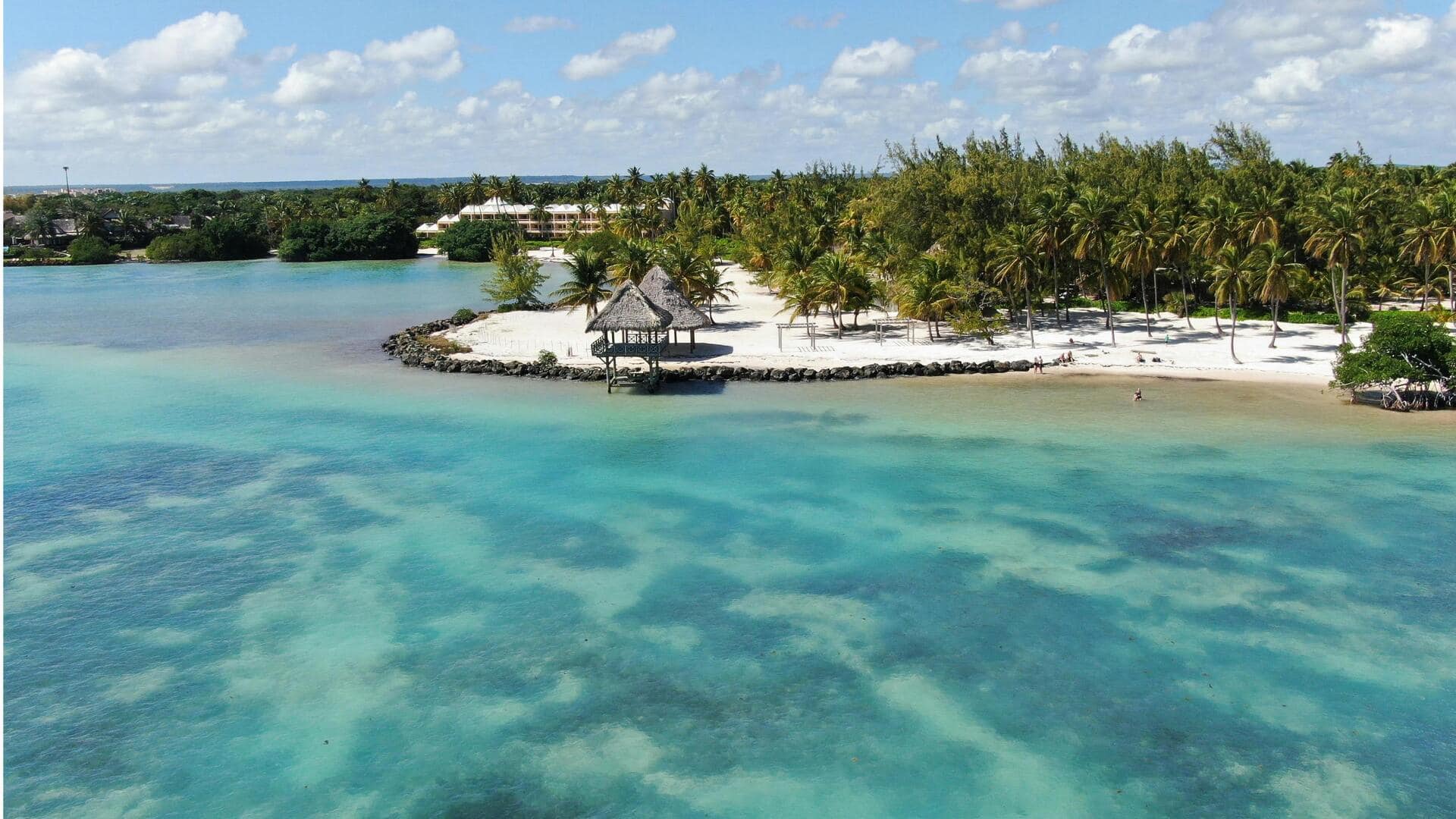 Menjelajahi Laguna Tenang di Mauritius untuk Relaksasi Utama