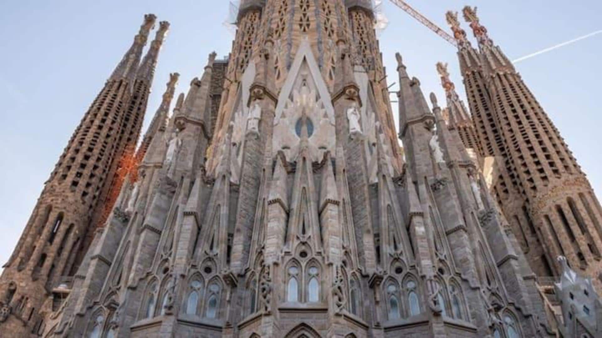 Menjelajahi Duel Gaya Arsitektur Yang Unik Dari Desain Kota Barcelona