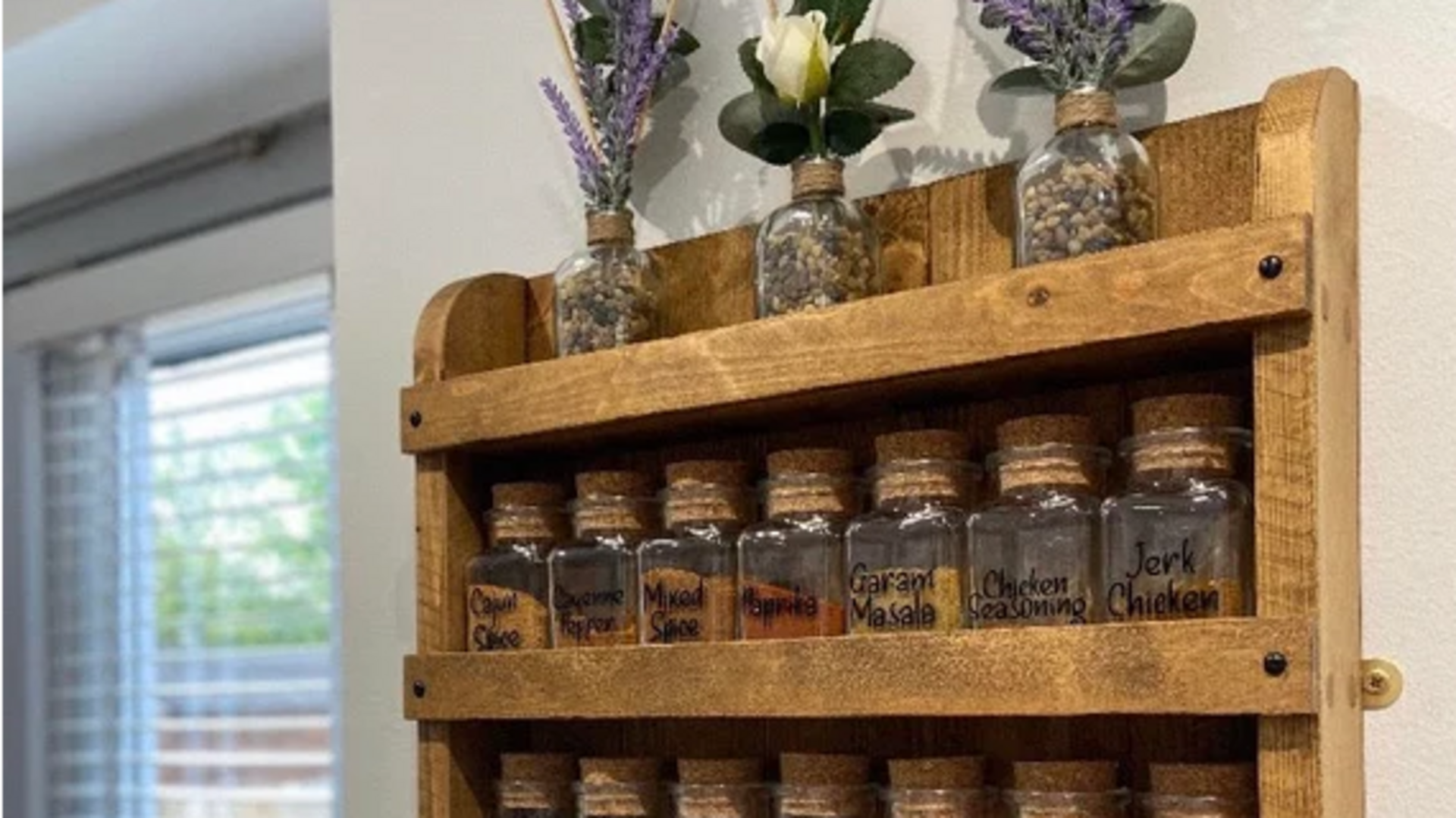 Rak rempah multifungsi untuk organisasi rumah