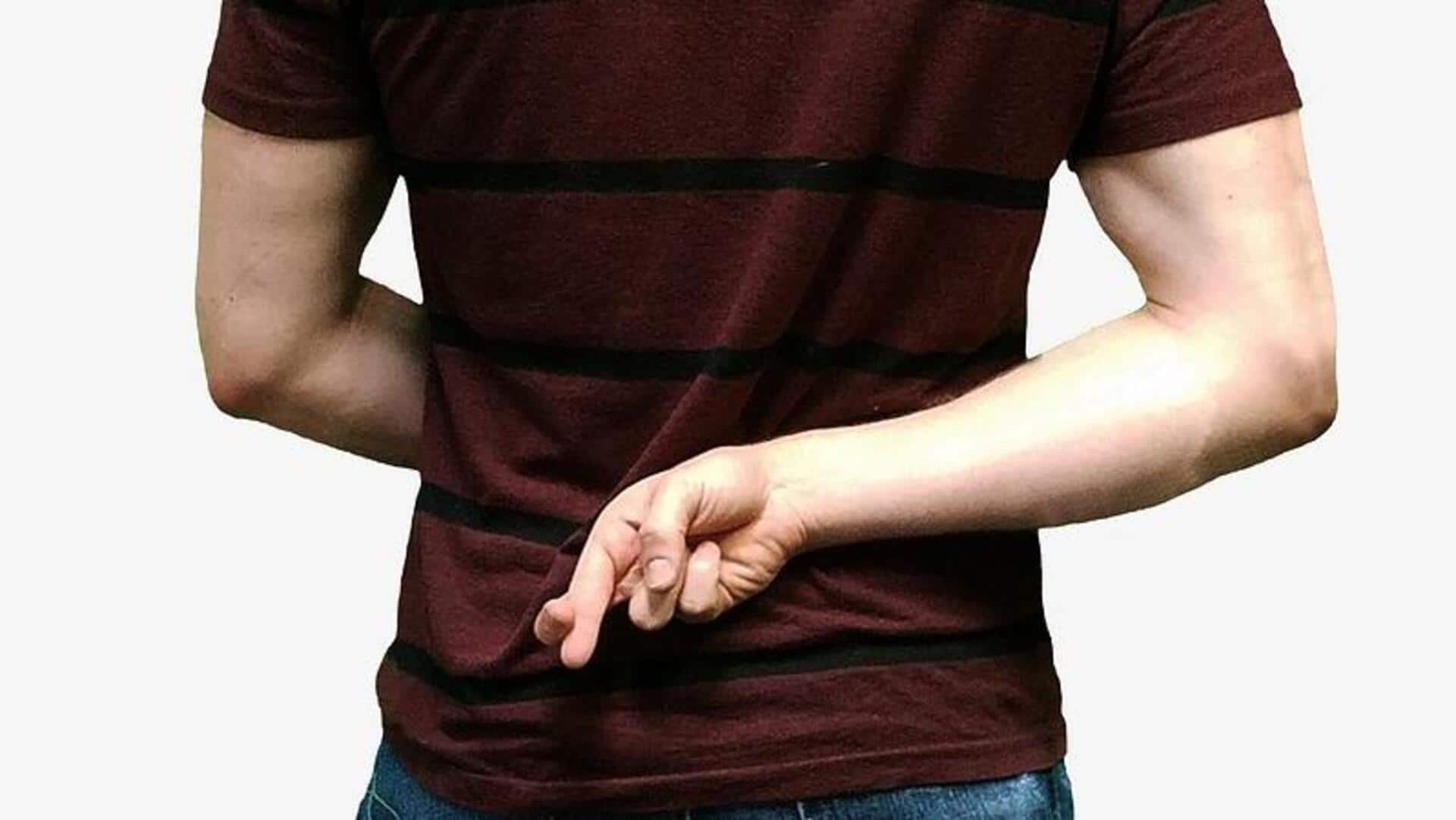 Lima gerakan tangan ikonik Hollywood