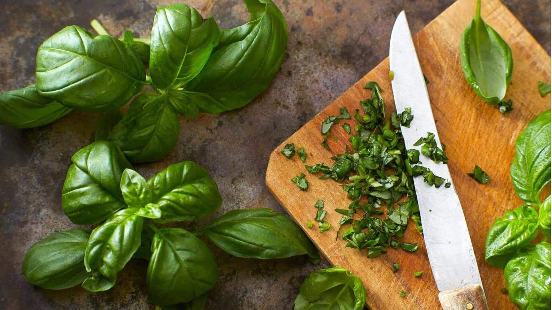Cara Kreatif Menggunakan Daun Basil selain untuk Masakan Italia