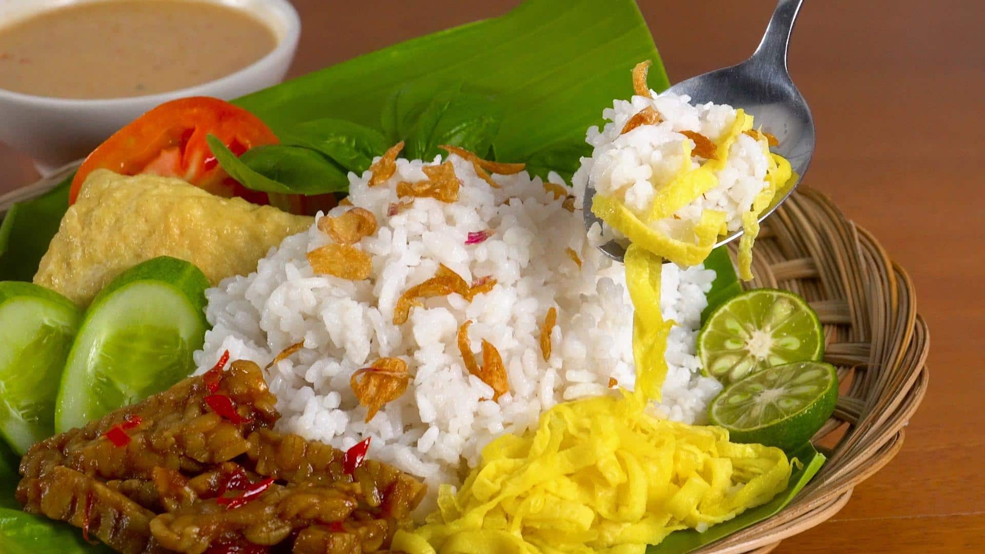 Hidangan Nasi Indonesia untuk Eksplorasi Budaya yang Lezat Hidangan Nasi Indonesia untuk Eksplorasi Budaya yang Lezat
