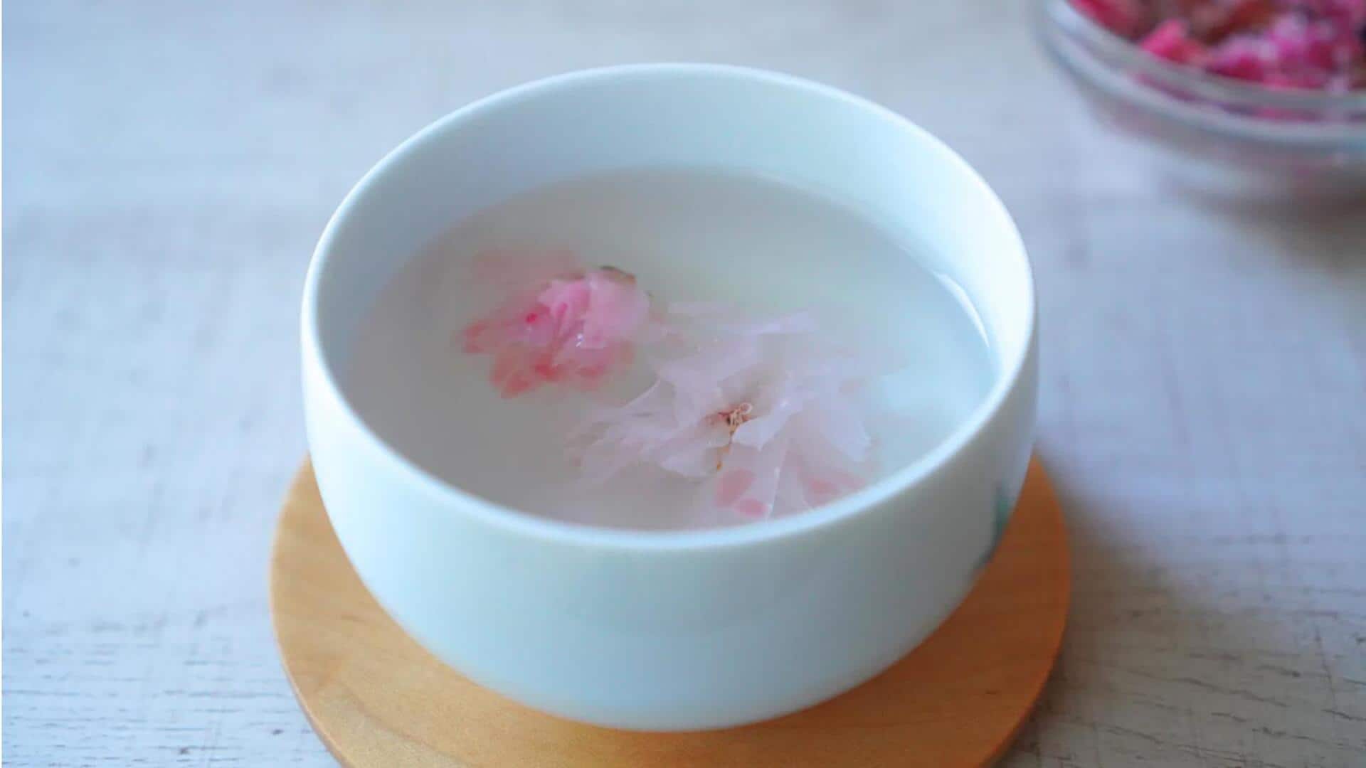 Cara Terbaik untuk Menikmati Teh Bunga Sakura