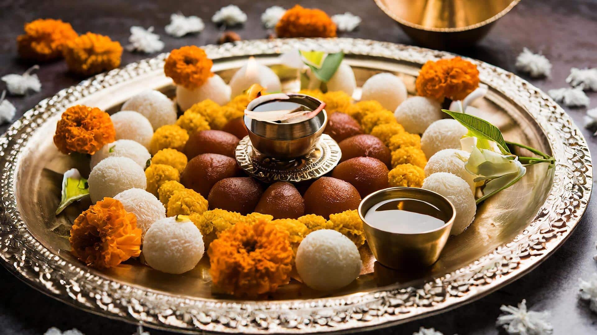 Dekorasi Bunga Unik untuk Thali Klasik India