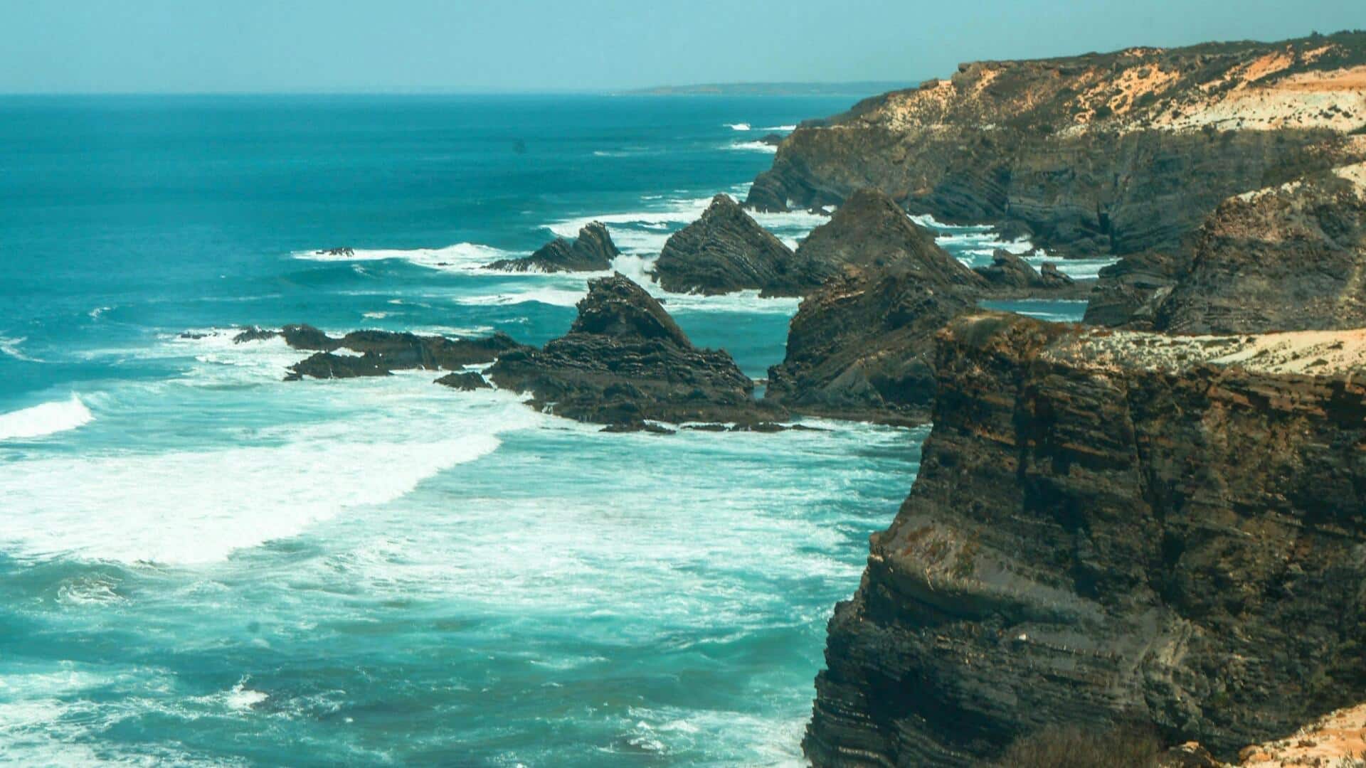 Jelajahi Jalur Pendakian Pesisir Portugal yang Menakjubkan Jelajahi Jalur Pendakian Pesisir Portugal yang Menakjubkan