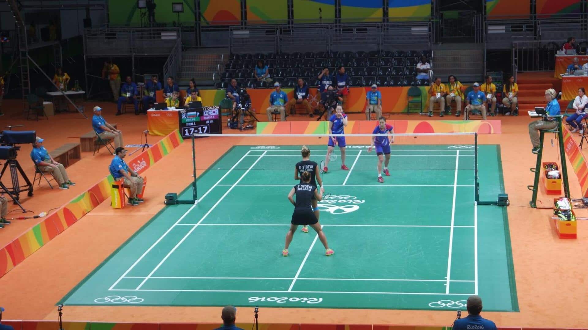 Mengapa pemain bulu tangkis berganti sisi lapangan?