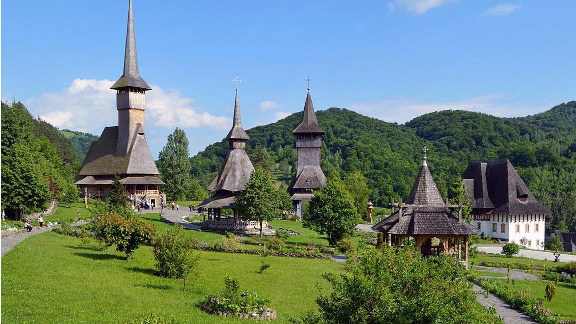 Maramures di Rumania: Menjelajahi Desa Tenang dan Kerajinan Kuno