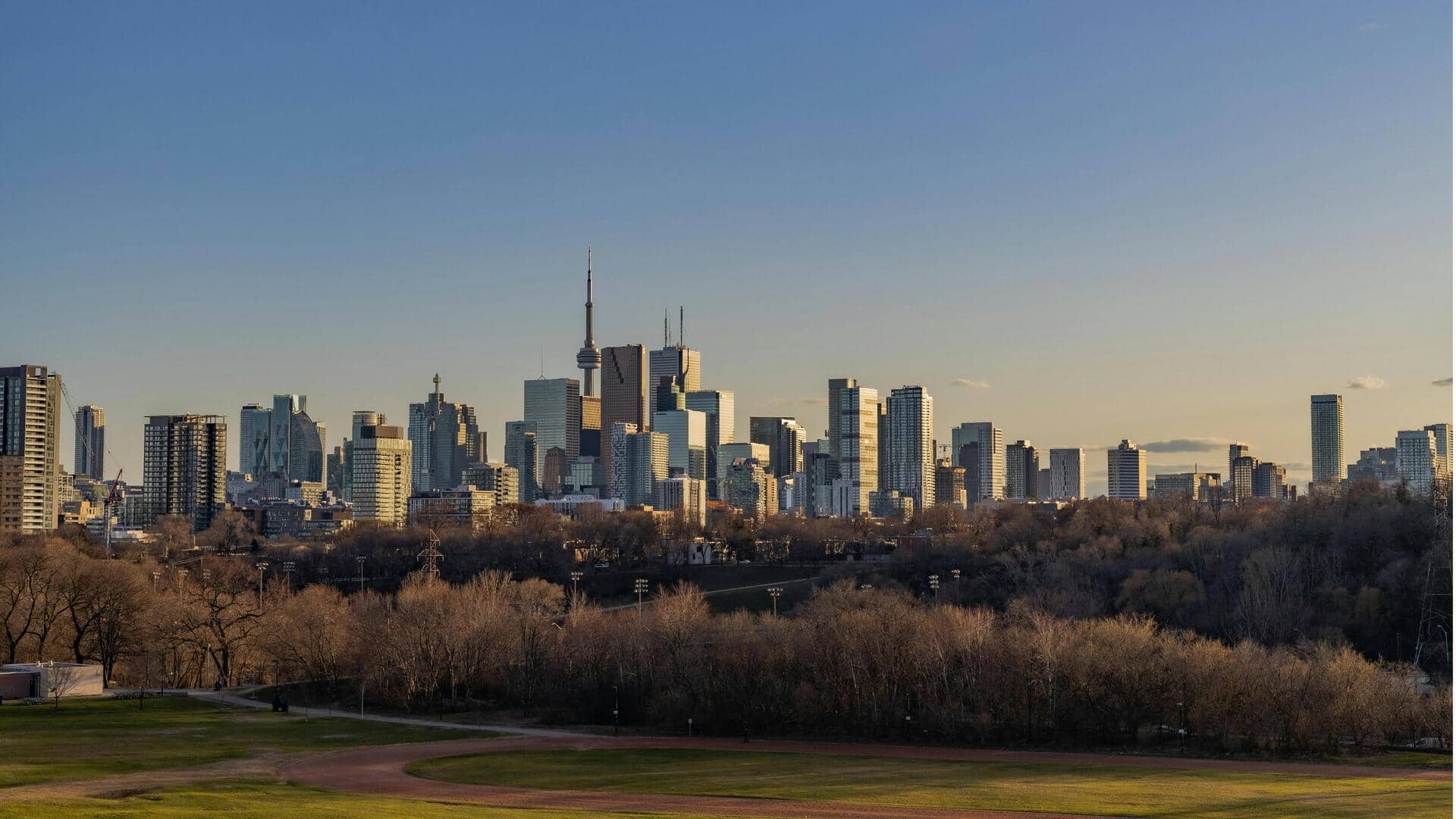 Menemukan Taman dan Ruang Hijau di Toronto
