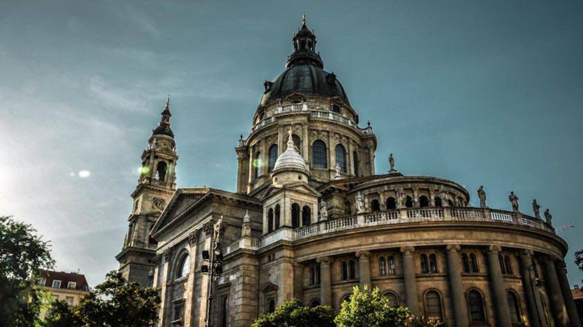 Menemukan Pemandian Termal Bawah Tanah di Budapest Menemukan Pemandian Termal Bawah Tanah di Budapest