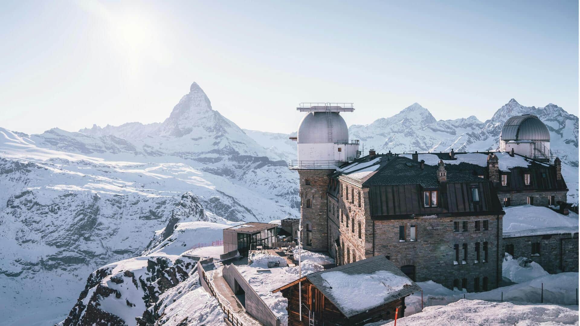 Mengagumi Pegunungan Ikonik Swiss dari Titik Pandang Menakjubkan