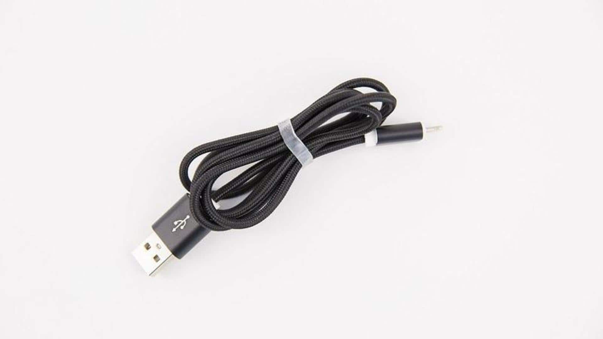 Pengaturan kabel kreatif dengan barang dapur daur ulang