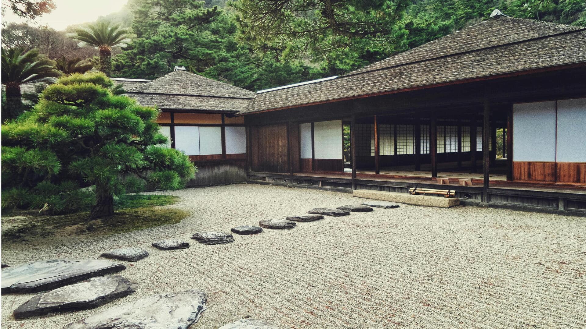 Temukan Kedamaian di Taman Zen Jepang