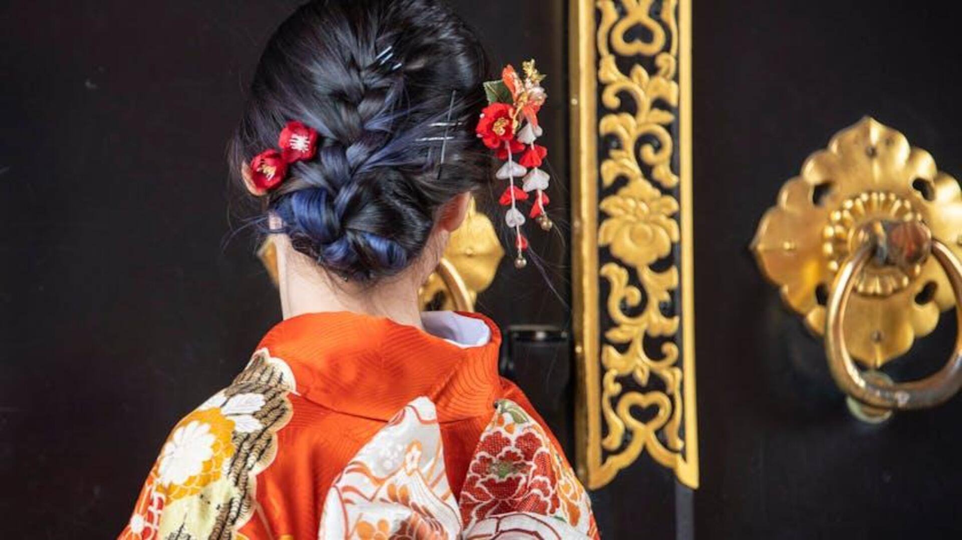 Menata Aksesori Rambut Kanzashi Tradisional Jepang