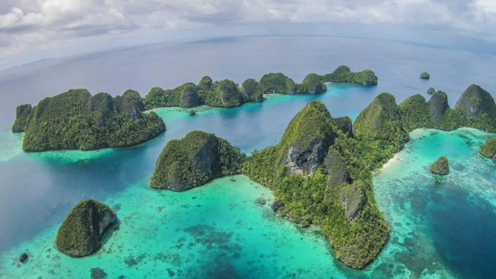 Menjelajahi Keindahan Raja Ampat, Indonesia