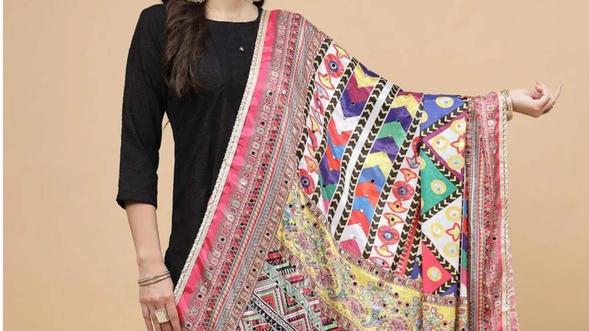 Gaya dupatta klasik untuk elegansi perayaan India yang abadi
