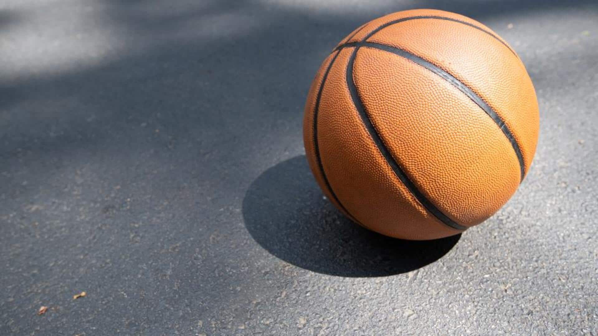 Mengapa bola basket memiliki lekukan?