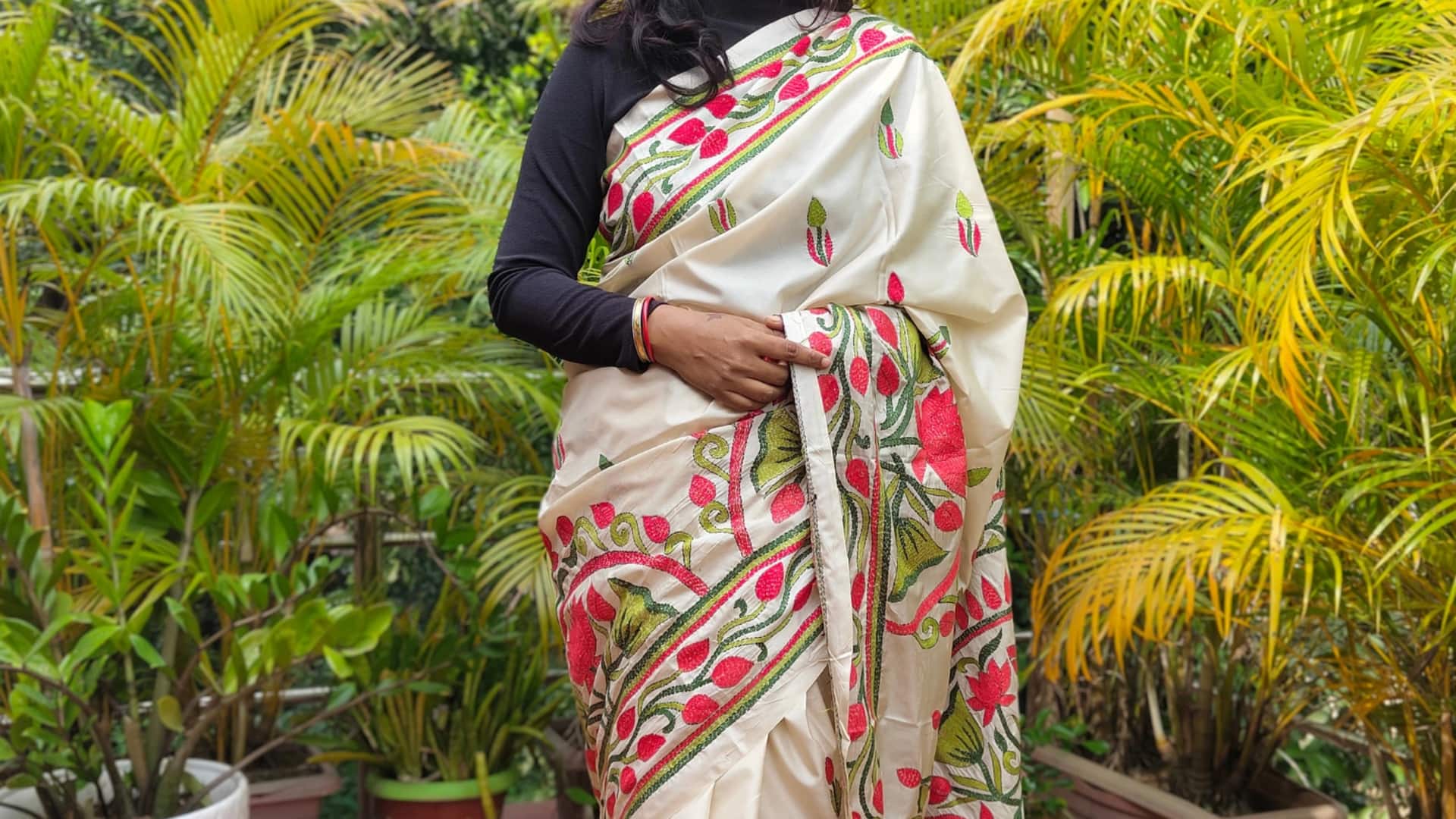 Bordir Kantha: Menyegarkan mode musim semi India