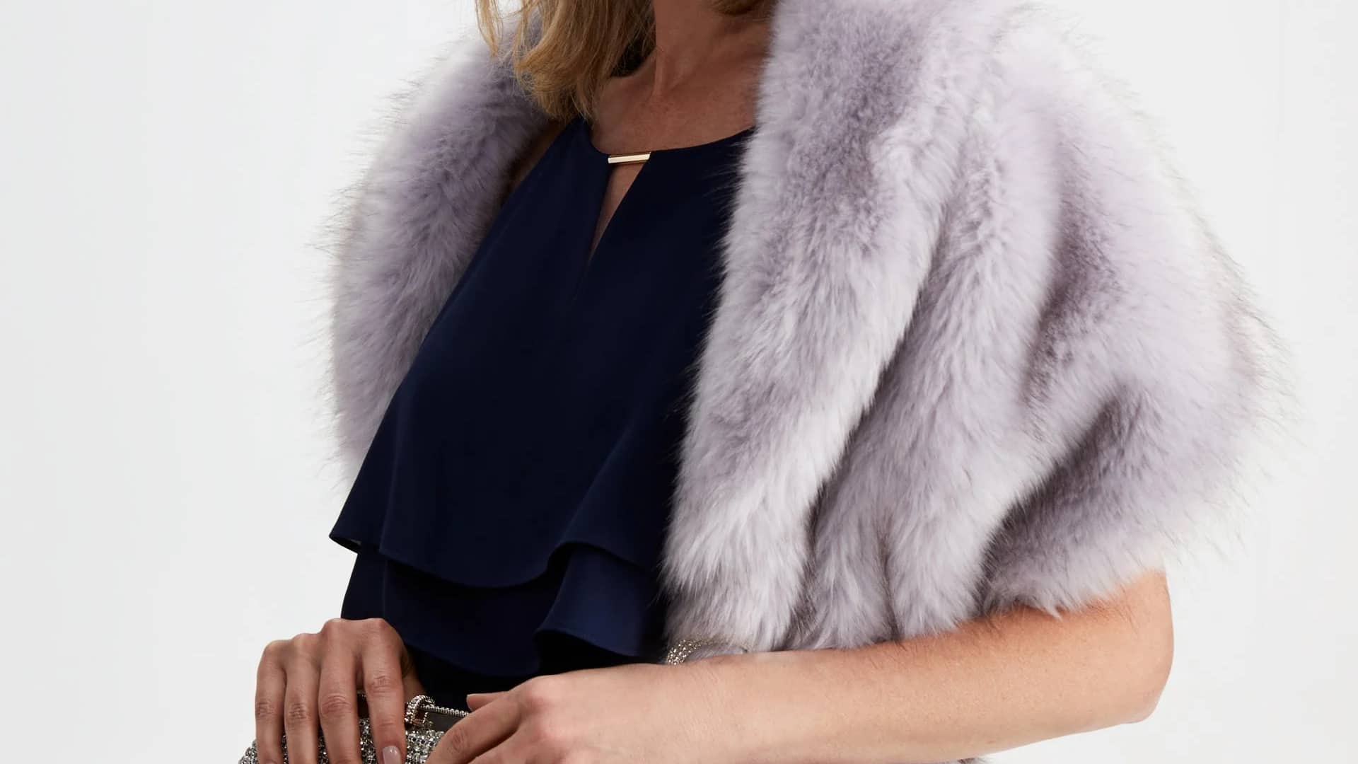 Lima Stole Faux-Fur India untuk musim dingin yang meriah