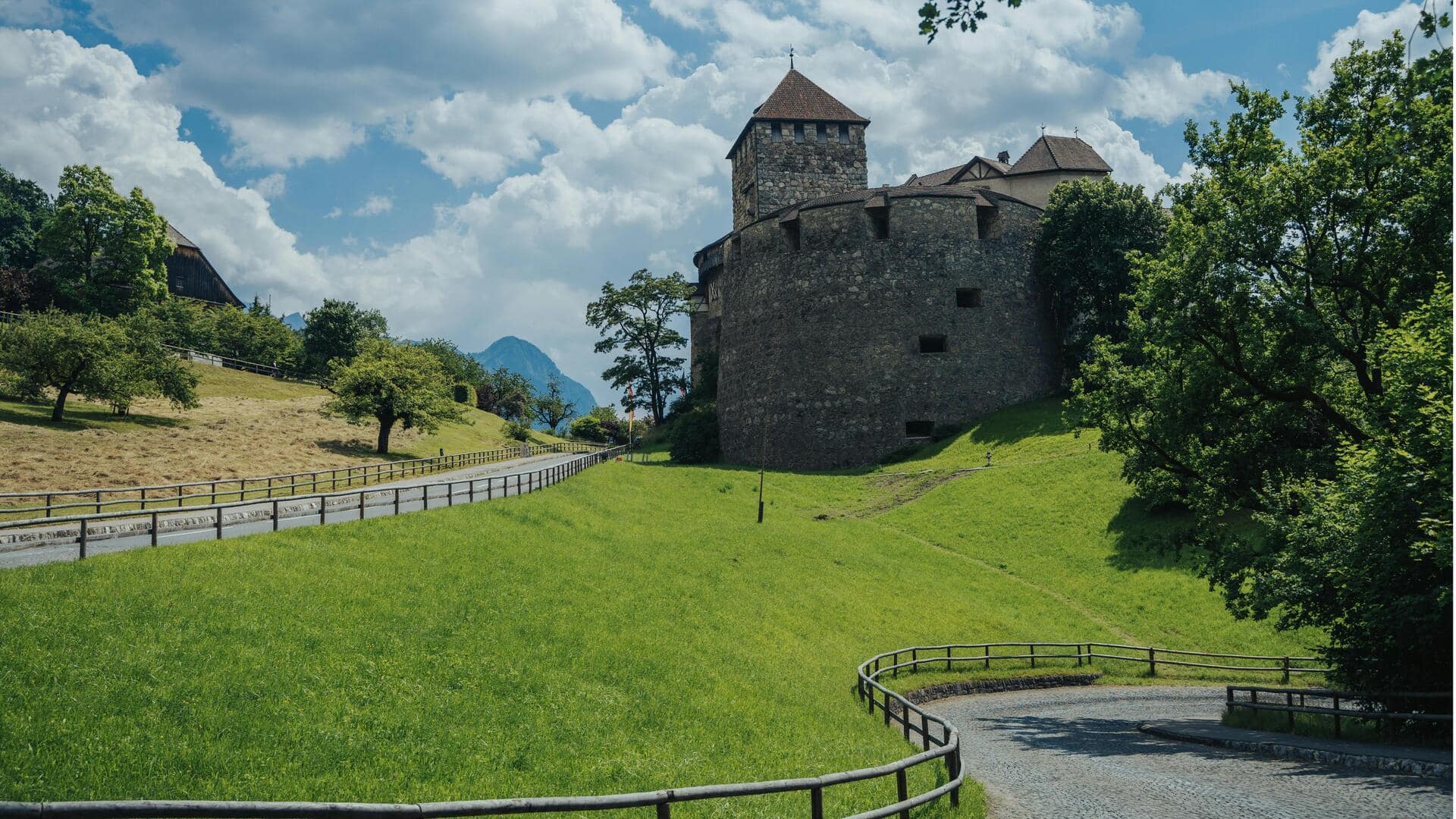 Menjelajahi Keindahan Tersembunyi di Liechtenstein