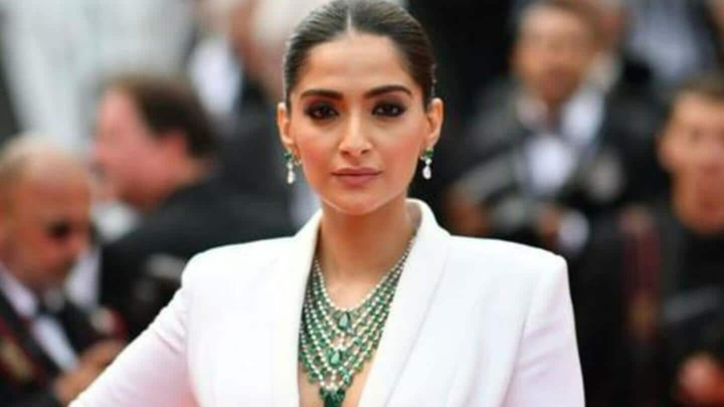 Penobatan Raja Charles III: Ulasan tentang penampilan Sonam Kapoor Ahuja