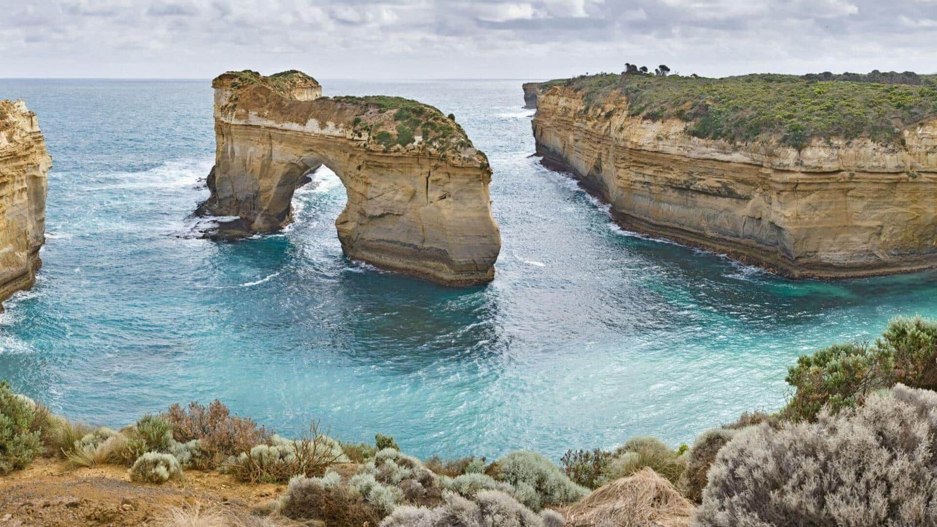 Pernahkah Anda mengikuti perjalanan akhir pekan di pesisir pantai Melbourne yang indah? 