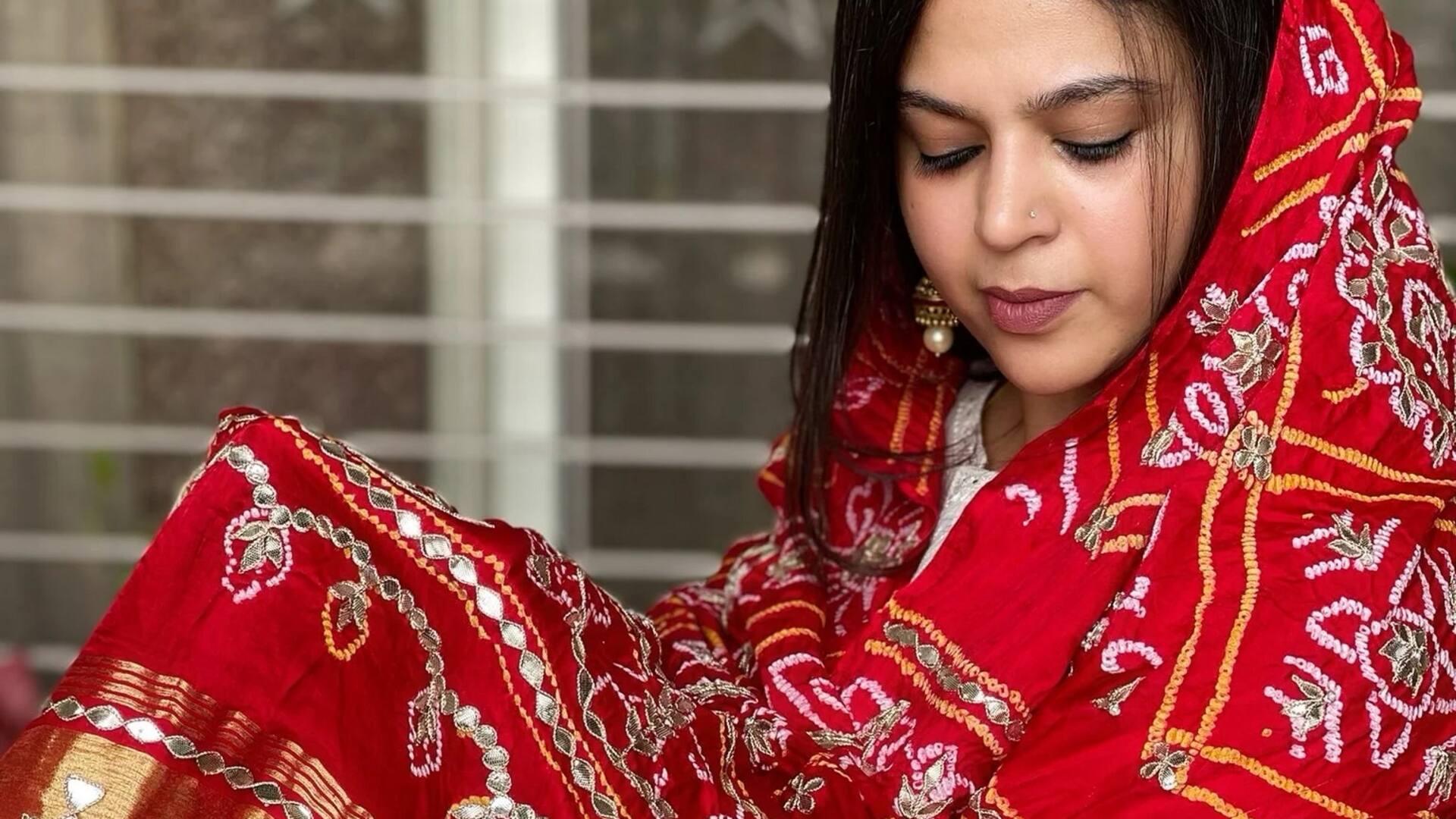 Keanggunan musim hujan: Desain terinspirasi Bandhani