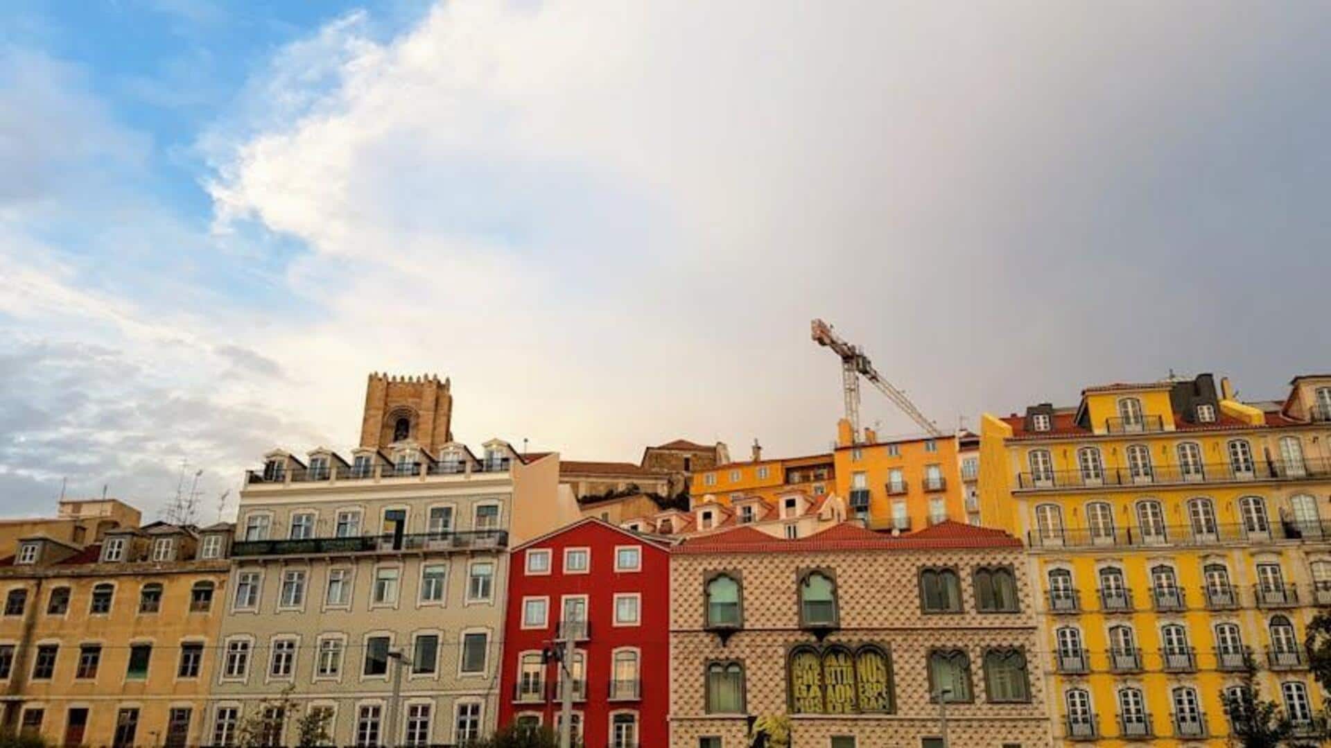 Menjelajahi Jalanan Berwarna-warni Lisbon, Portugal