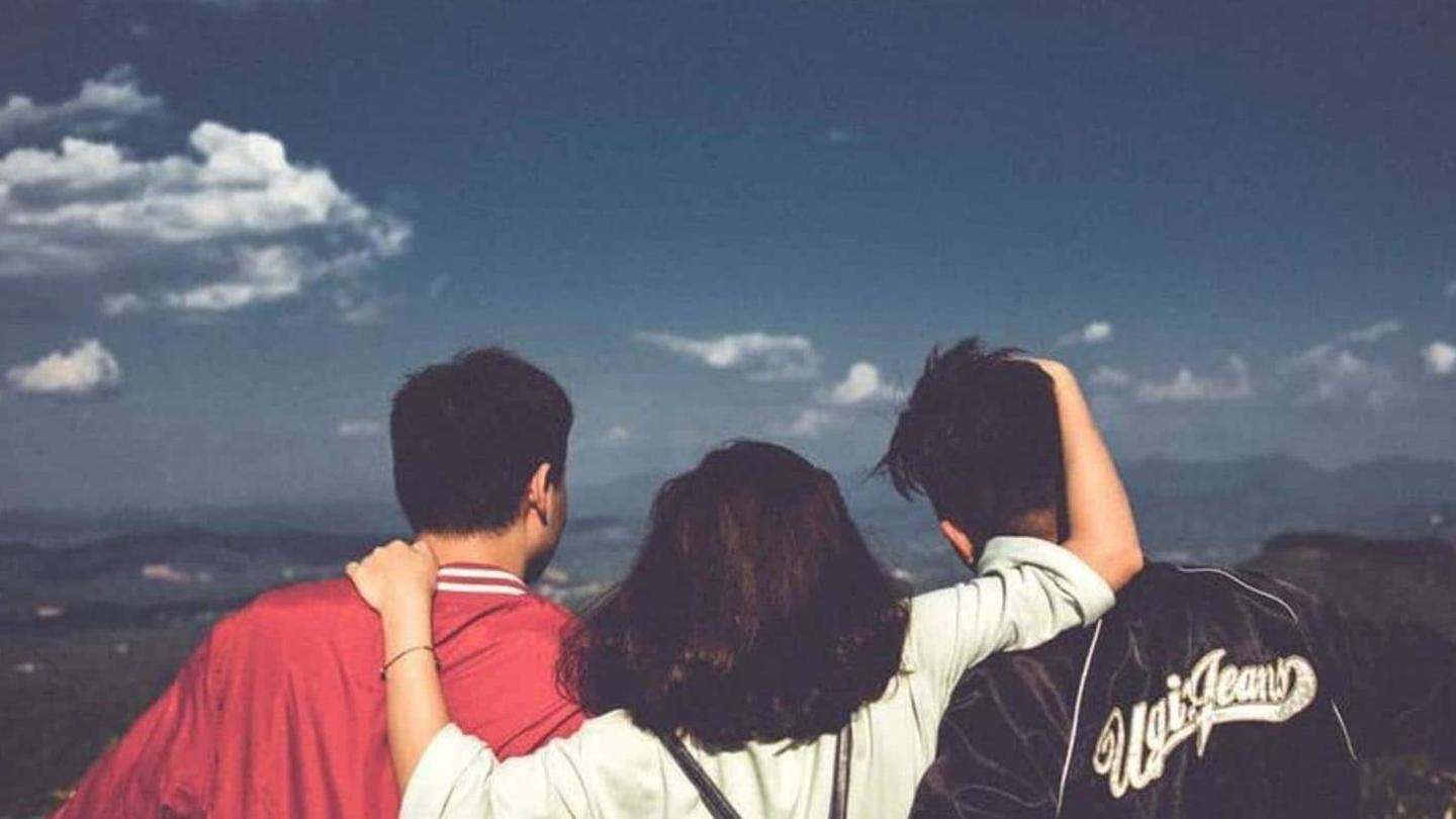 Jangan panggil orang lain saat bertemu Jangan panggil orang lain saat bertemu