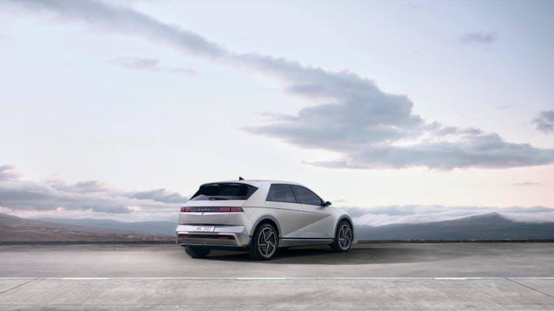 Mobil Hybrid dengan Efisiensi Bahan Bakar Terbaik