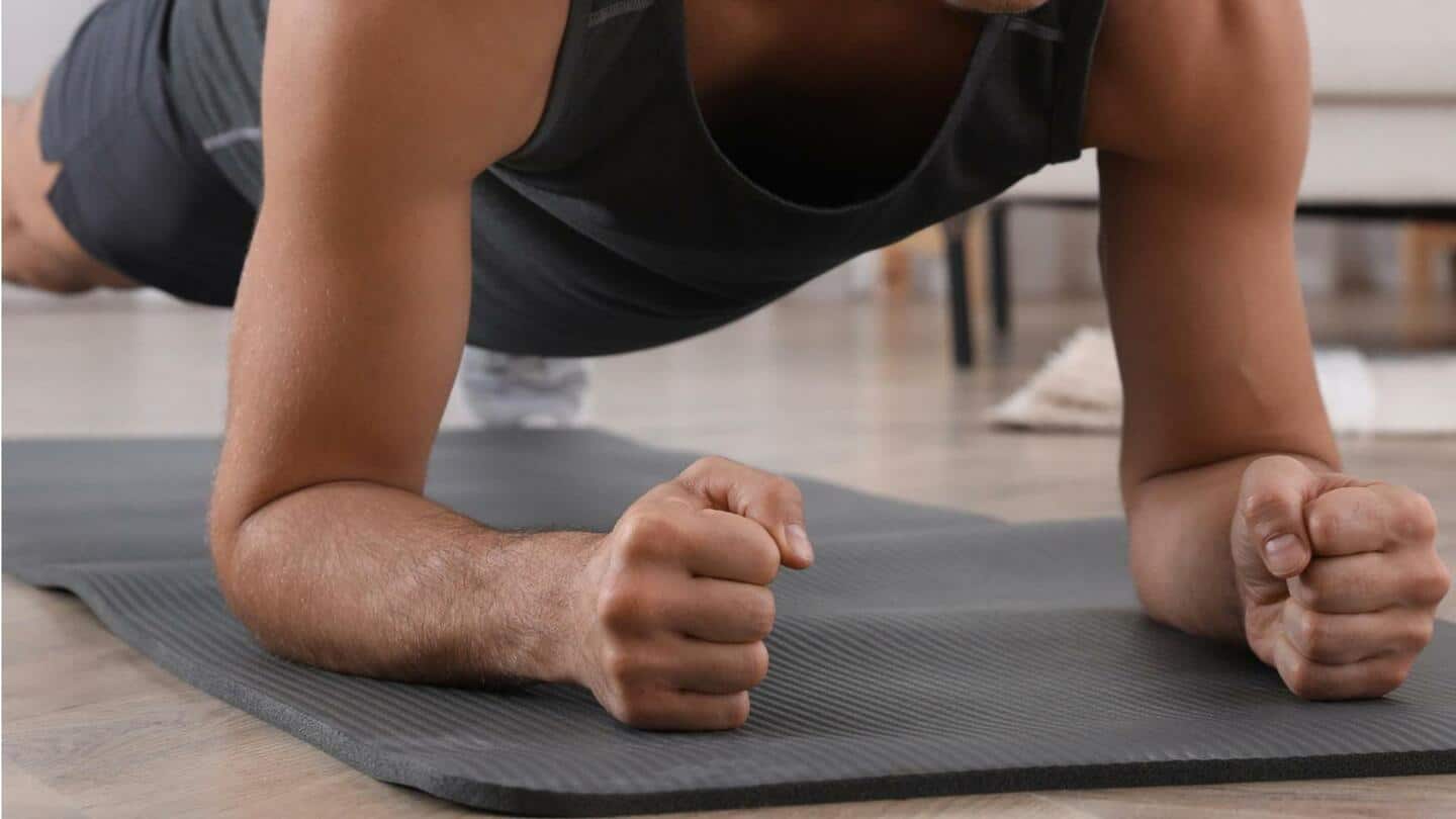 Yoga untuk siku: Asana ini dapat menghilangkan rasa sakit dan memperkuat tulang