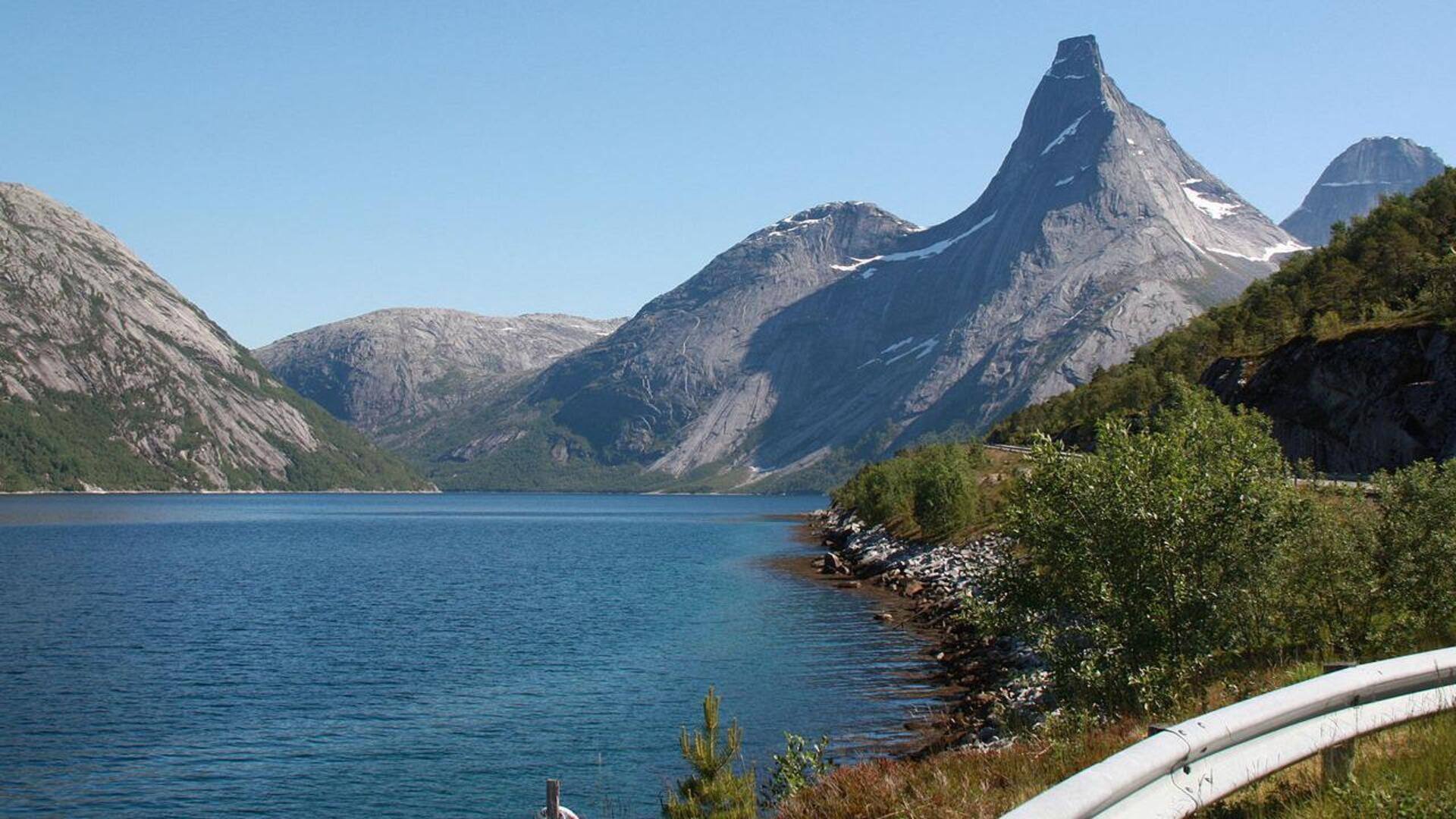 Pantai-Pantai Rahasia di Wilayah Fjord Norwegia