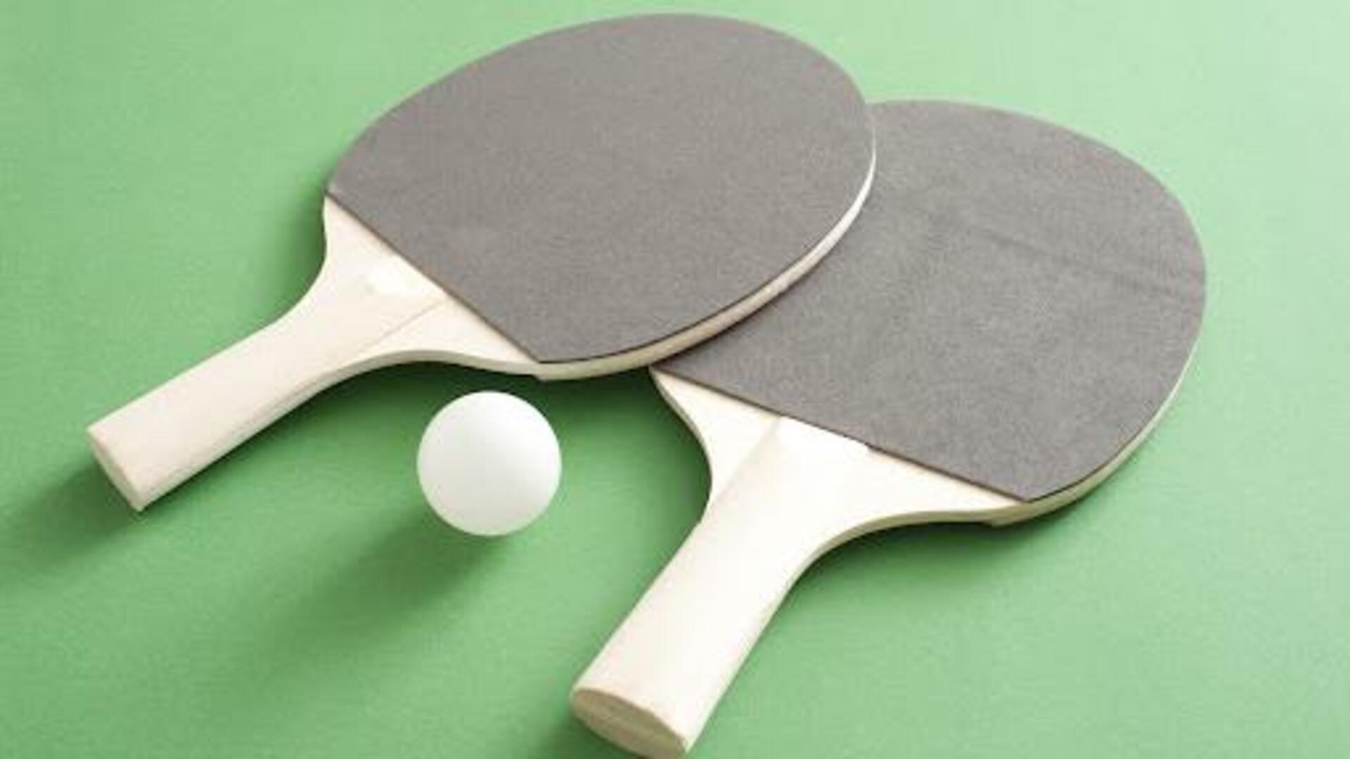 Mengapa tenis meja dimainkan dengan bola berongga?