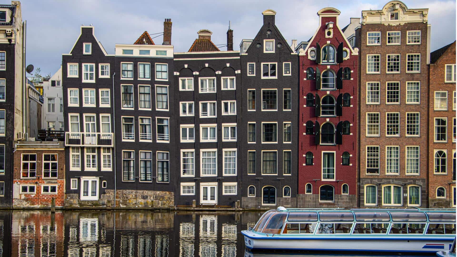 Pesona Rumah Tersempit di Amsterdam