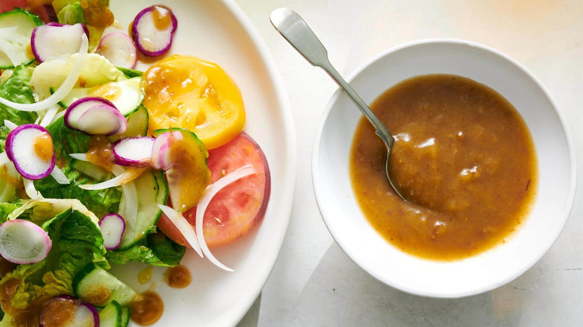 Tambahkan Rasa pada Salad dengan Saus Asam Jawa