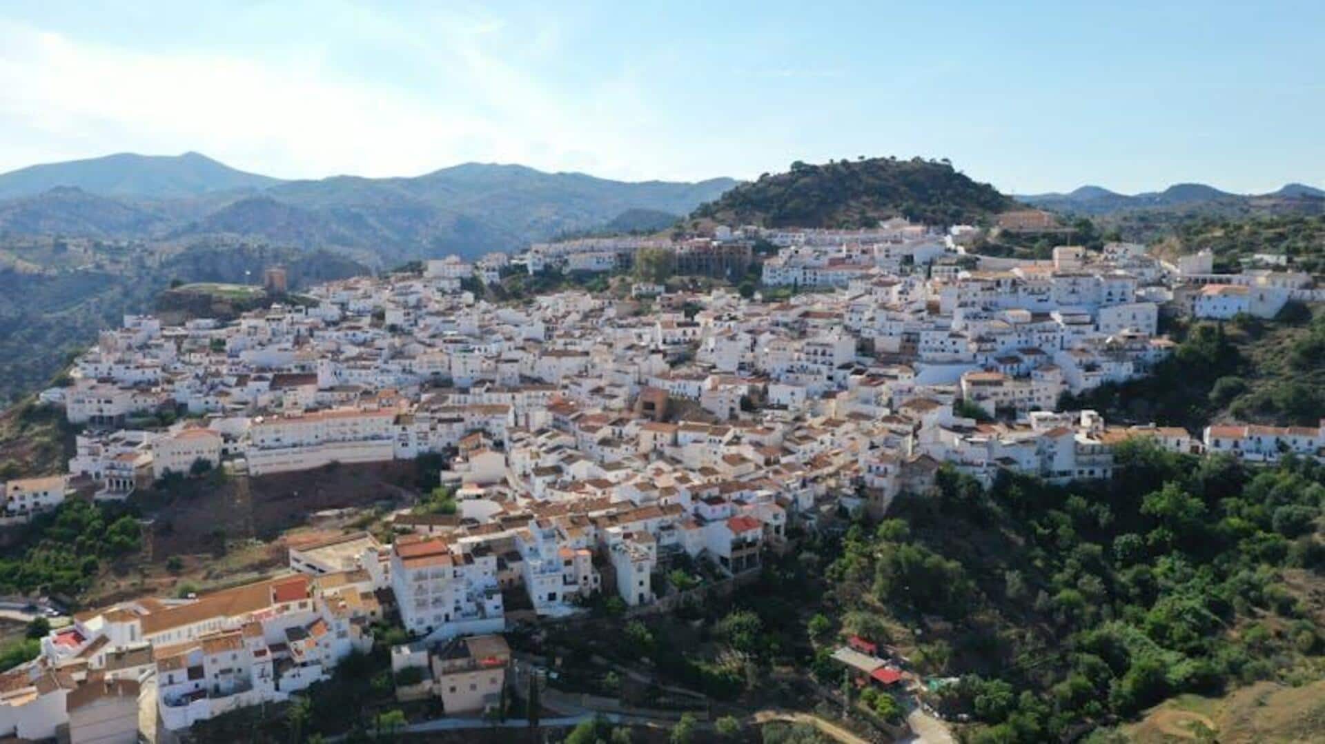 Menjelajahi Desa Putih Tersembunyi di Andalusia Menjelajahi Desa Putih Tersembunyi di Andalusia