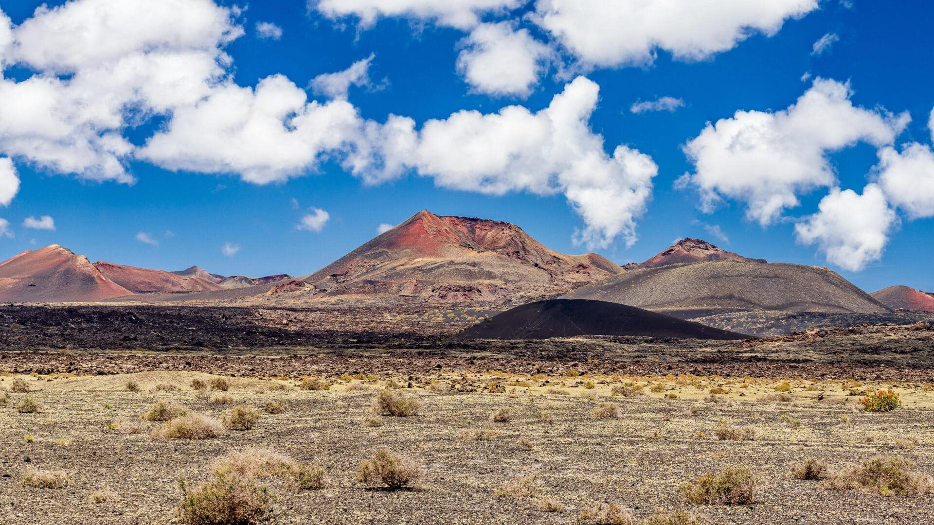 Menjelajahi Keindahan Gunung Berapi Lanzarote