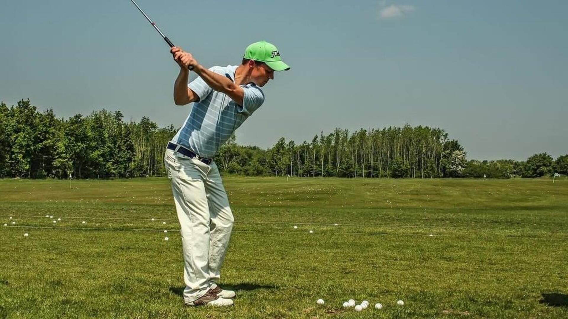 Alasan di balik kode berpakaian ketat klub golf