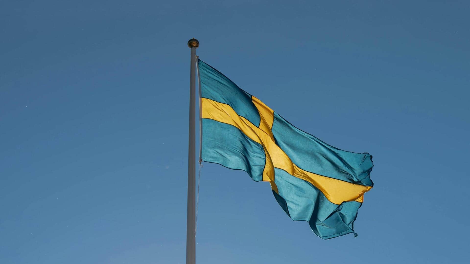 Menjelajahi Lanskap Misterius Store Mosse, Swedia Menjelajahi Lanskap Misterius Store Mosse, Swedia