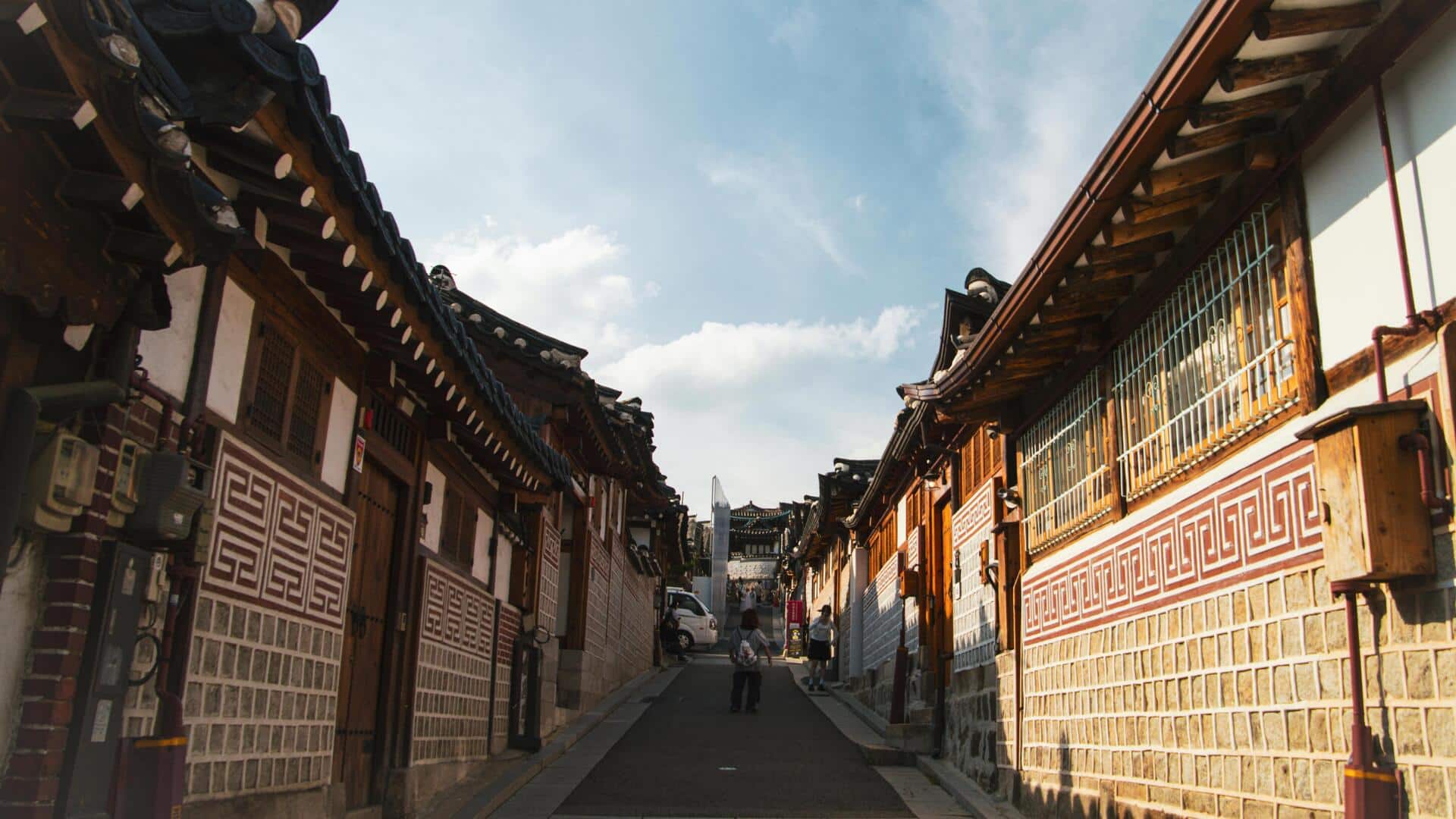 Menjelajahi Rumah Teh Tradisional di Seoul