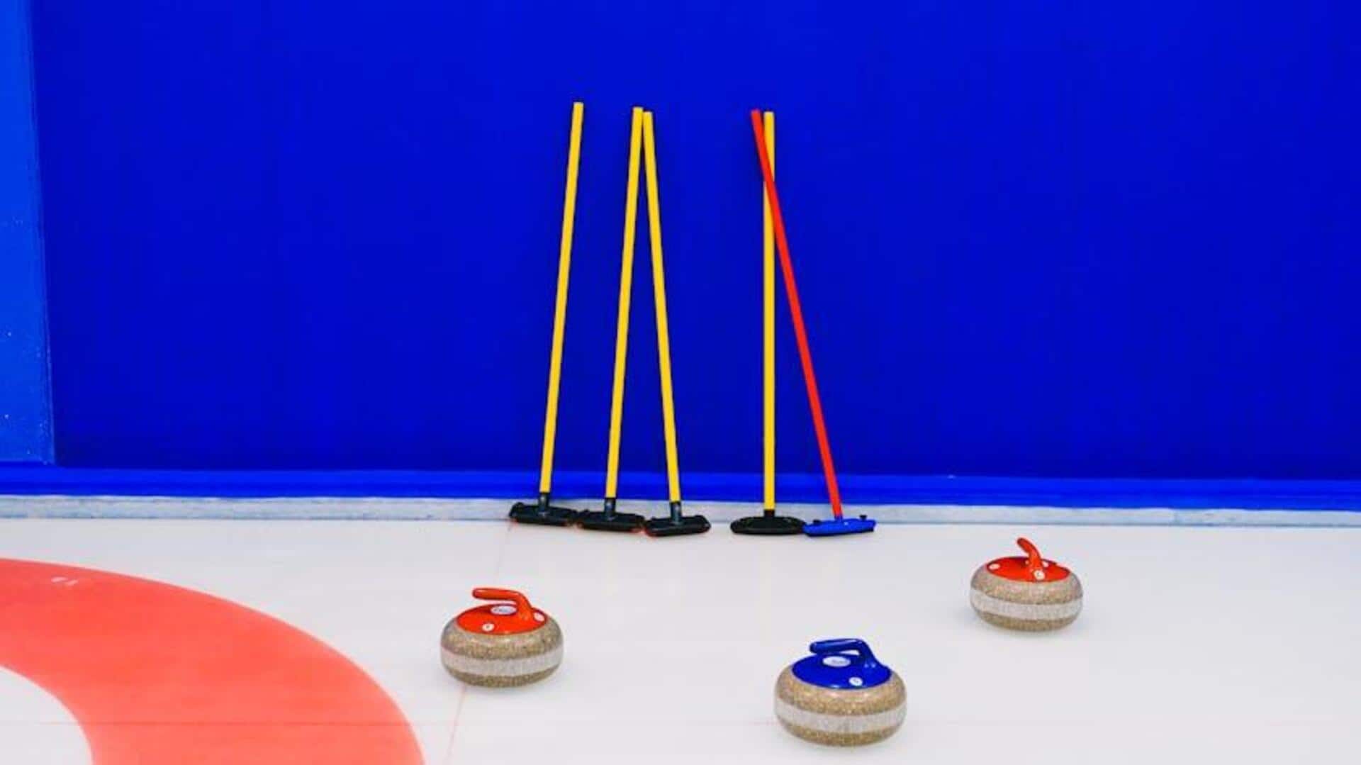 Memahami daya tarik aneh curling dengan sapu dan batu