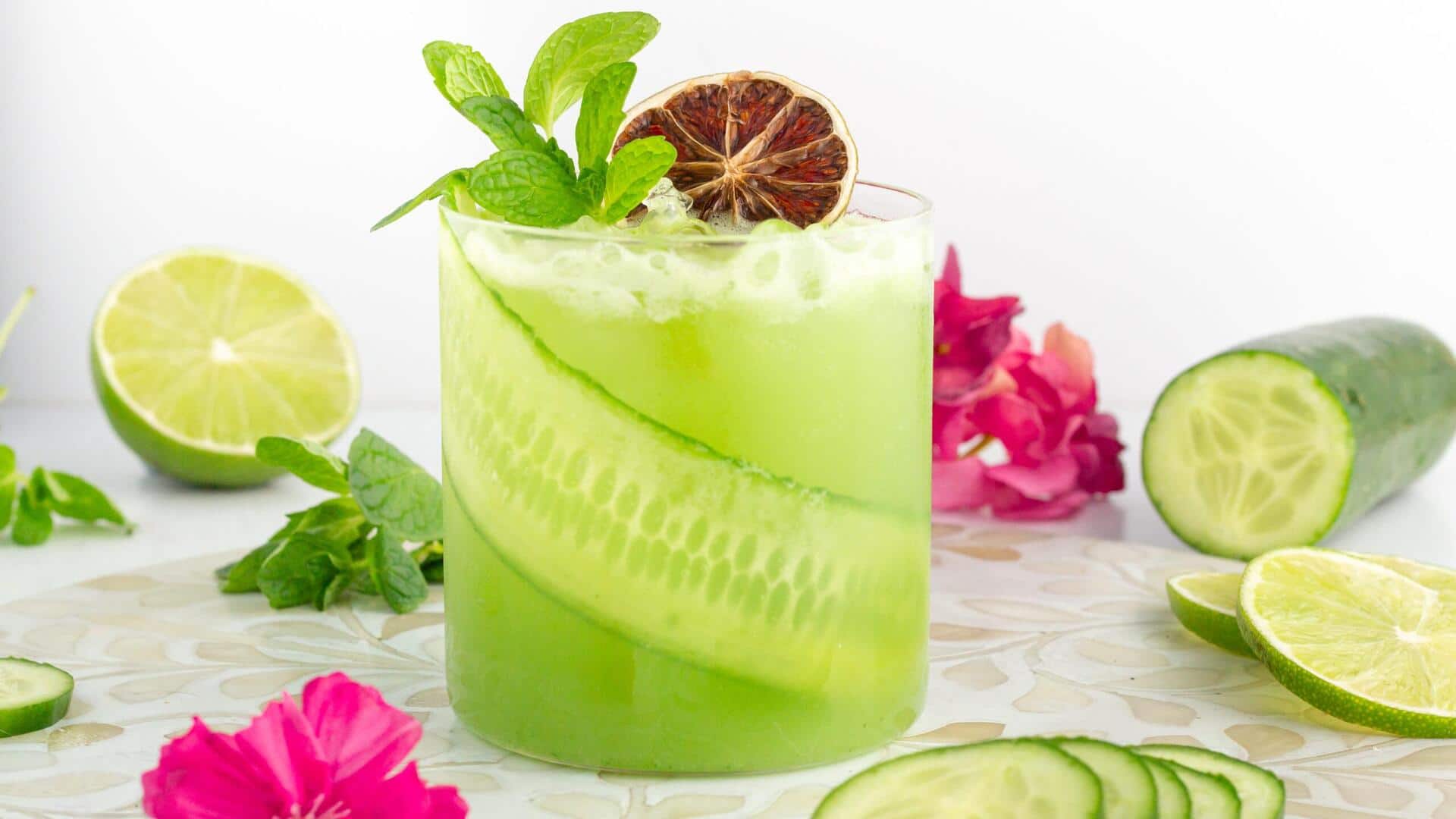 Sajikan Mocktail Segar dengan Infusi Mentimun