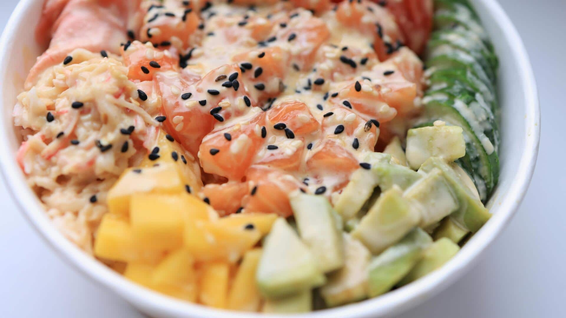 Panduan membuat Ratatouille Poke Bowl Fusion Prancis-Hawaii