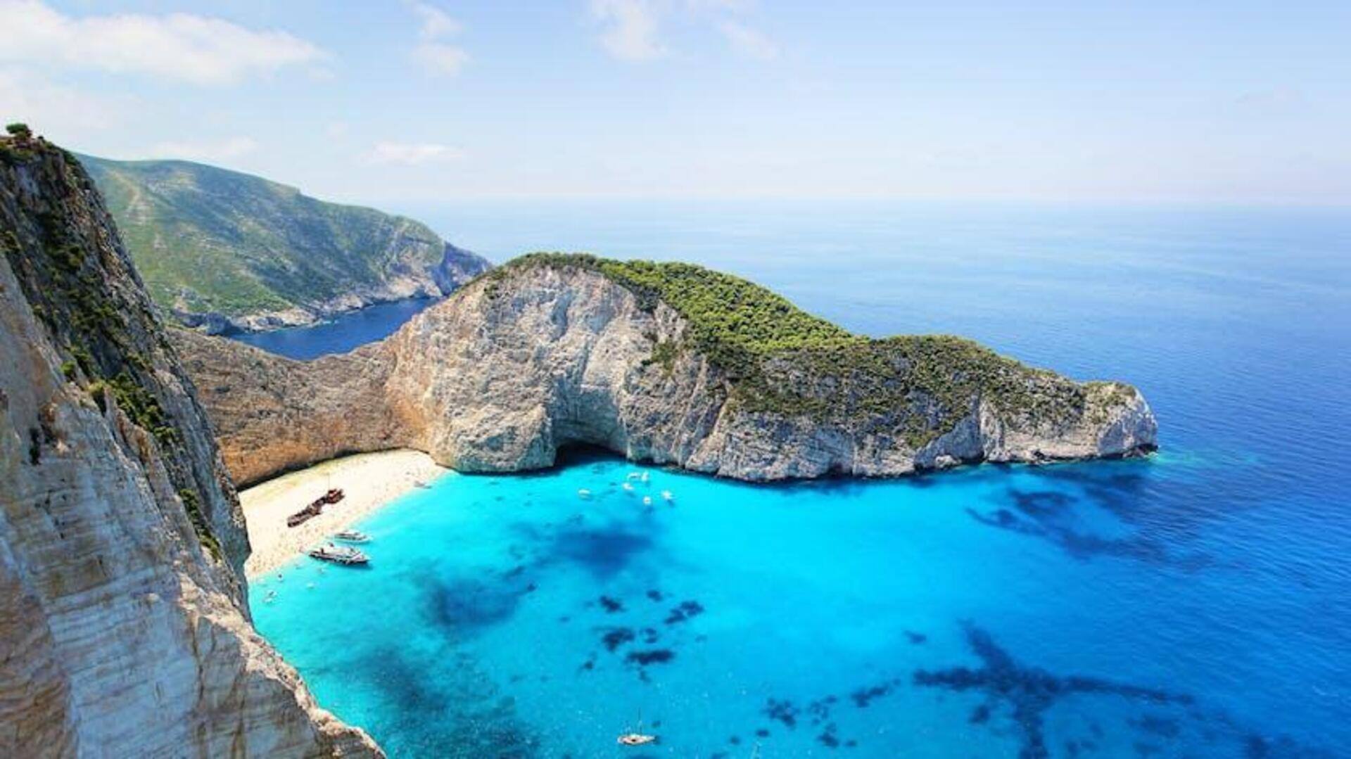 Menemukan Gua Laut Tersembunyi di Zakynthos, Yunani