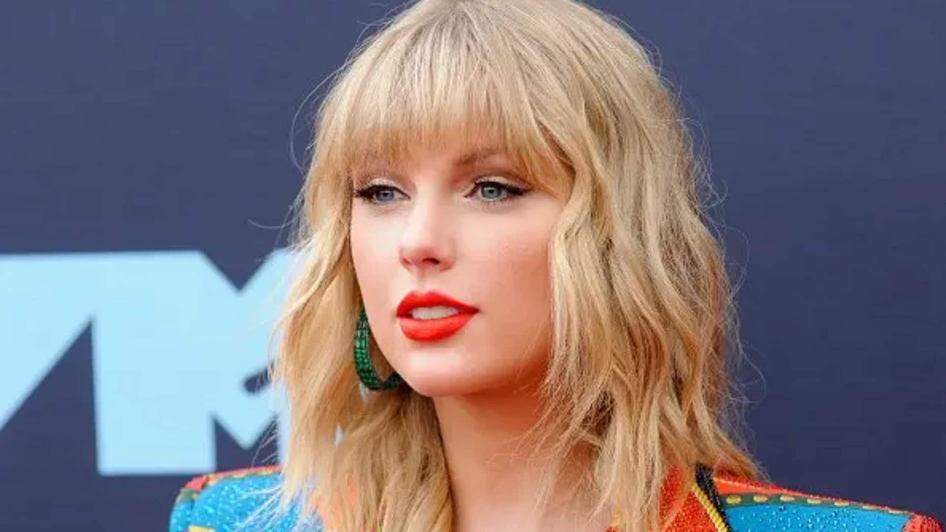 Persahabatan Taylor Swift dan evolusi musiknya